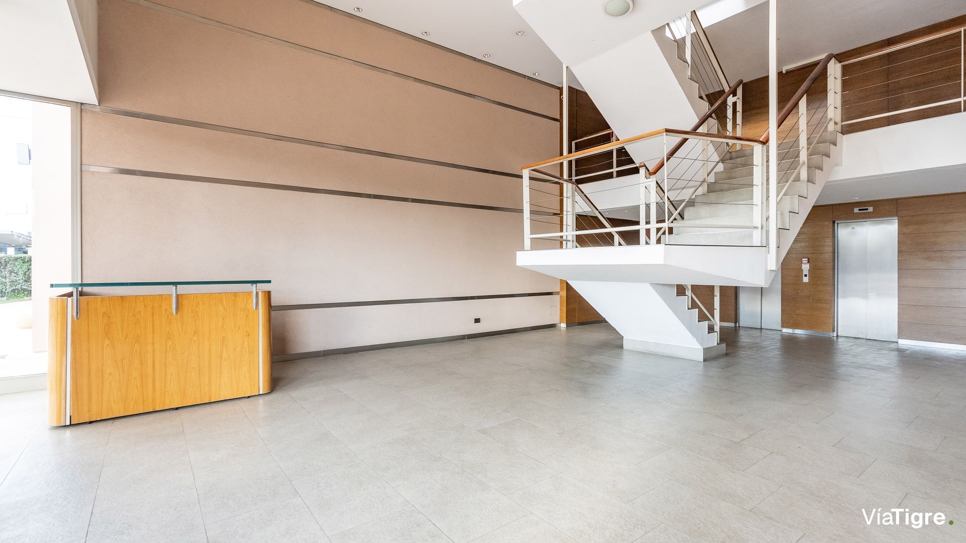 Un Monoambiente diferente con amplio Balcon!!