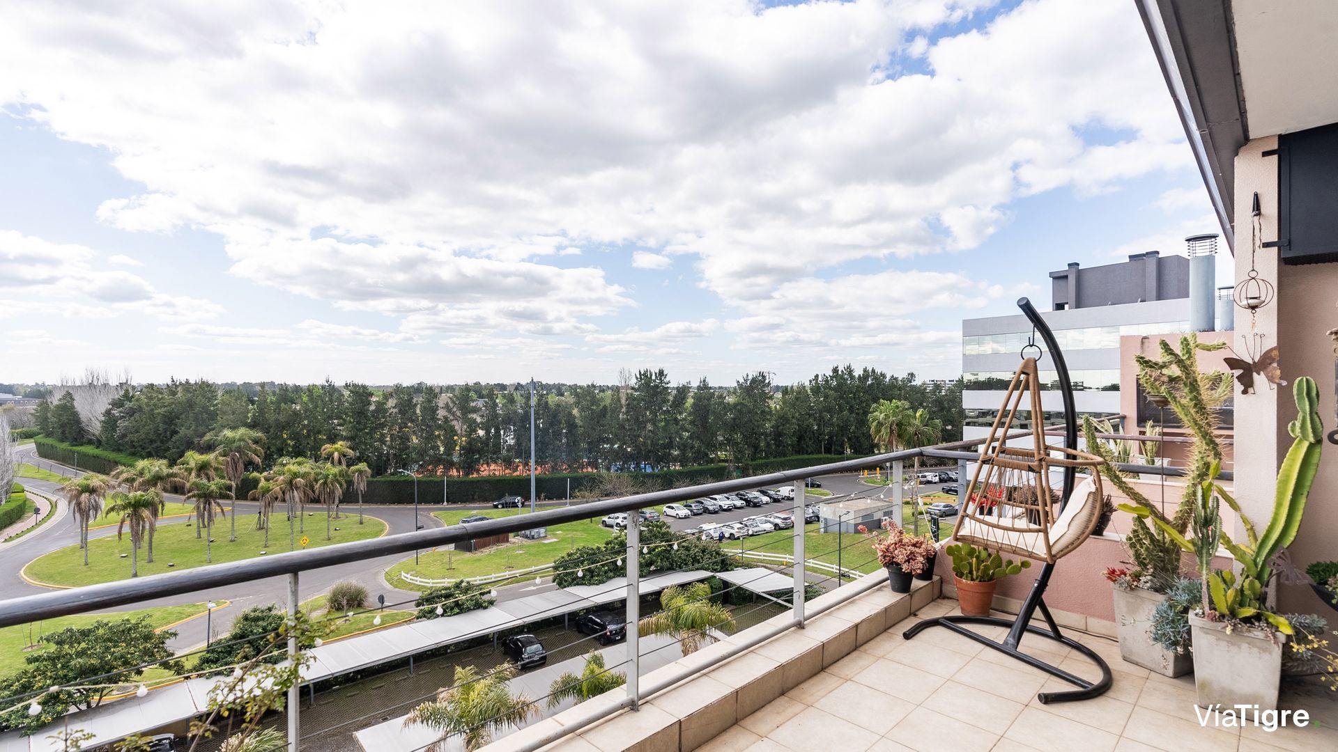 Un Monoambiente diferente con amplio Balcon!!
