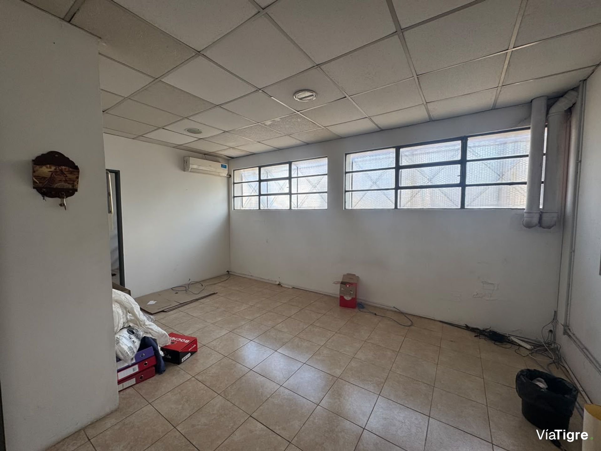 Galpon y oficinas en Alquiler en Florida, V. Lopez