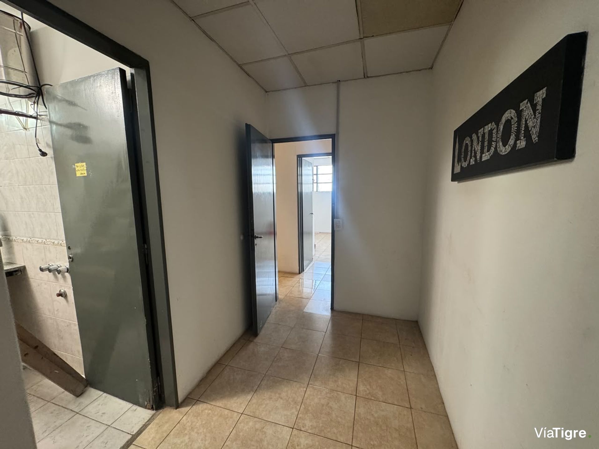 Galpon y oficinas en Alquiler en Florida, V. Lopez
