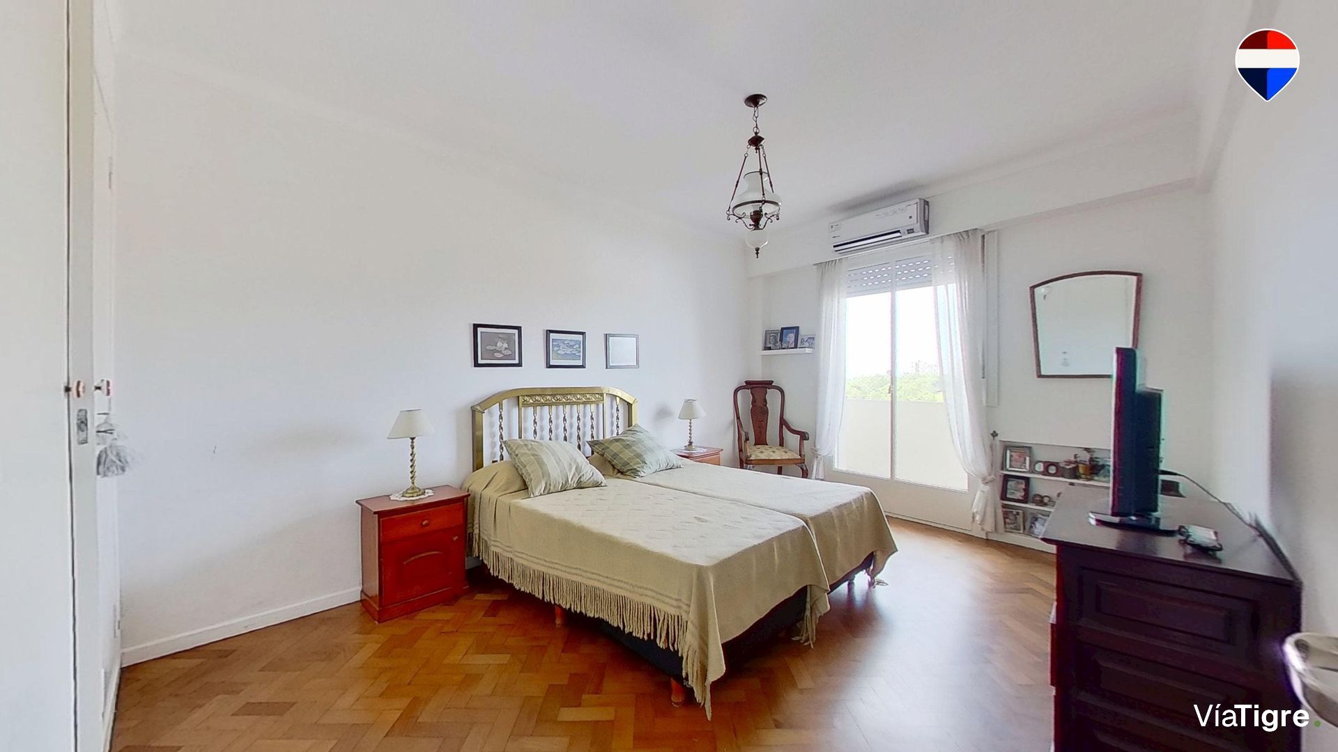 Depto 4 amb en VENTA - V. LOPEZ, apto profesional