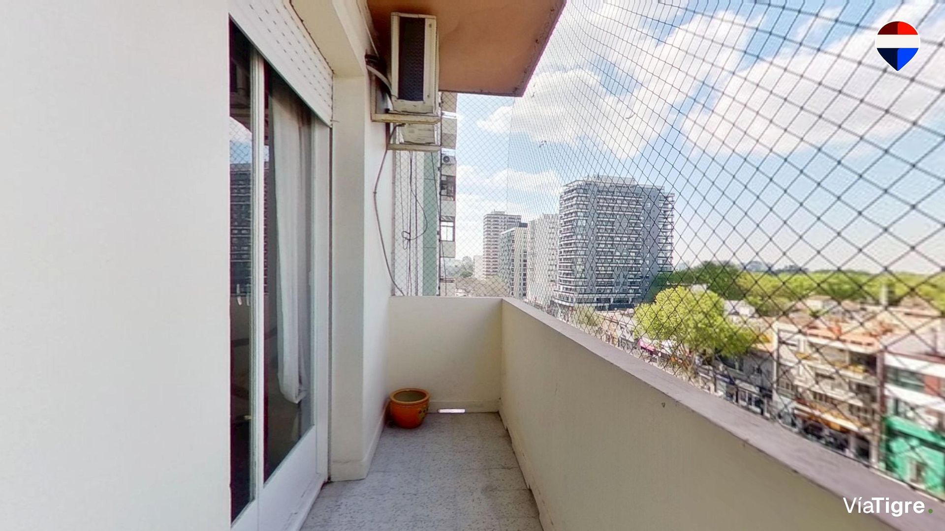 Depto 4 amb en VENTA - V. LOPEZ, apto profesional