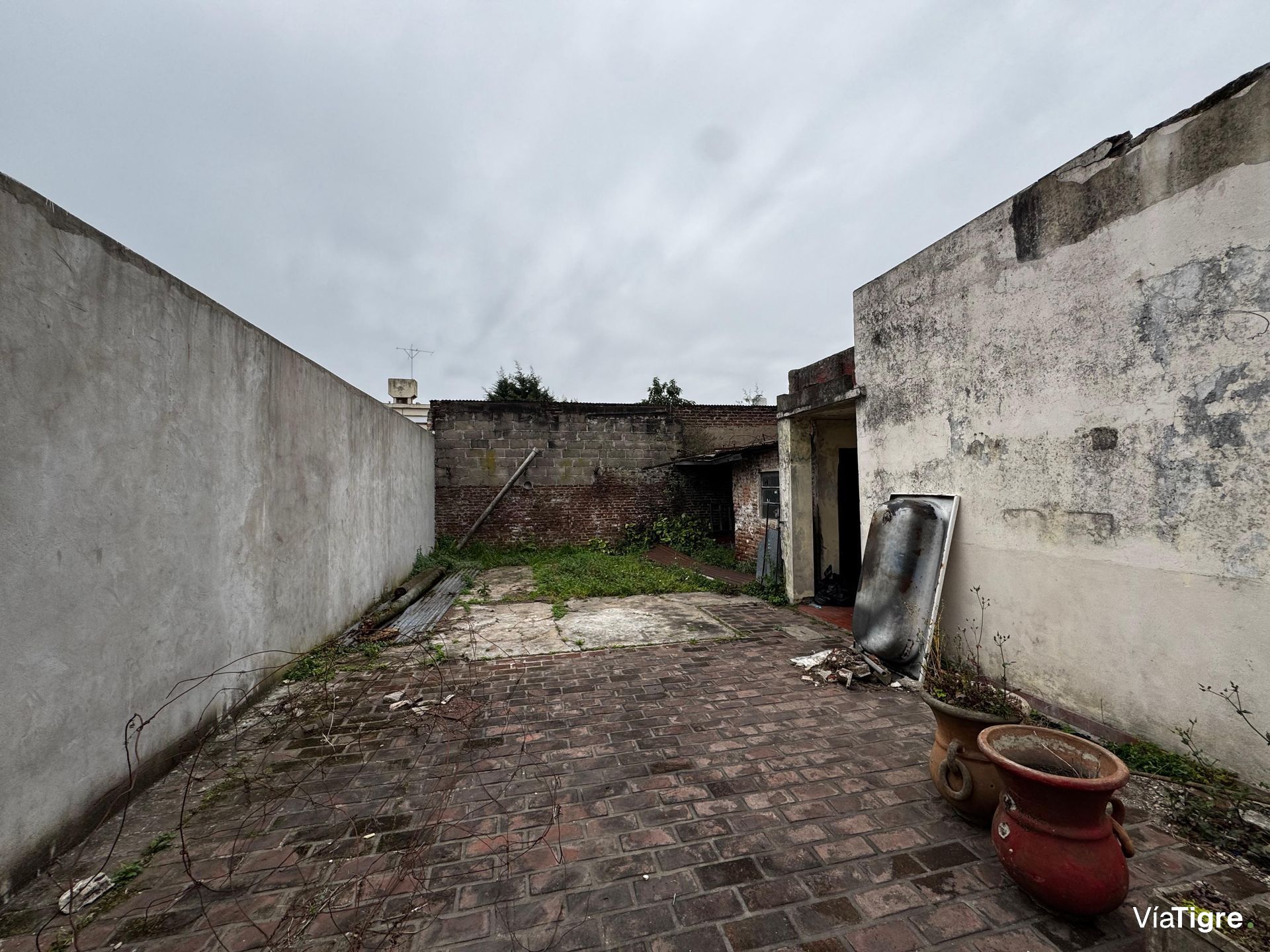 2 Ambientes En Boulogne Con Amplio Patio