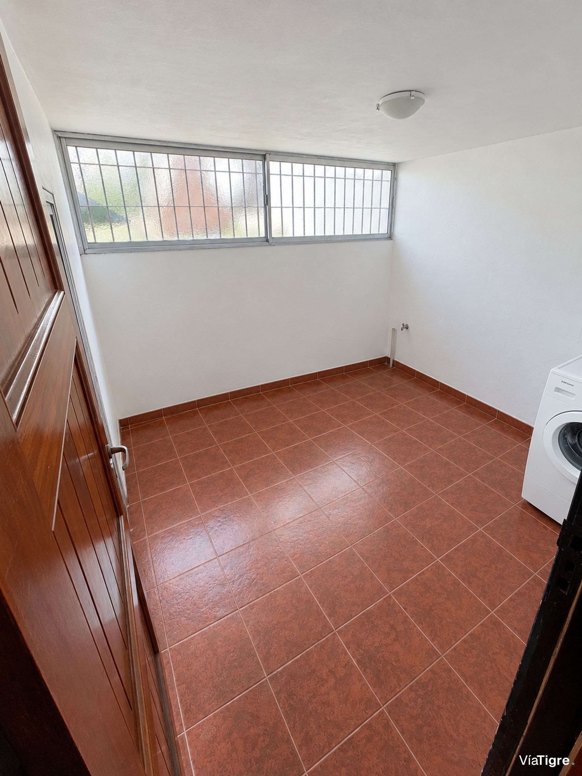 Triplex de 3 Amb. con Cochera, jardín y terraza
