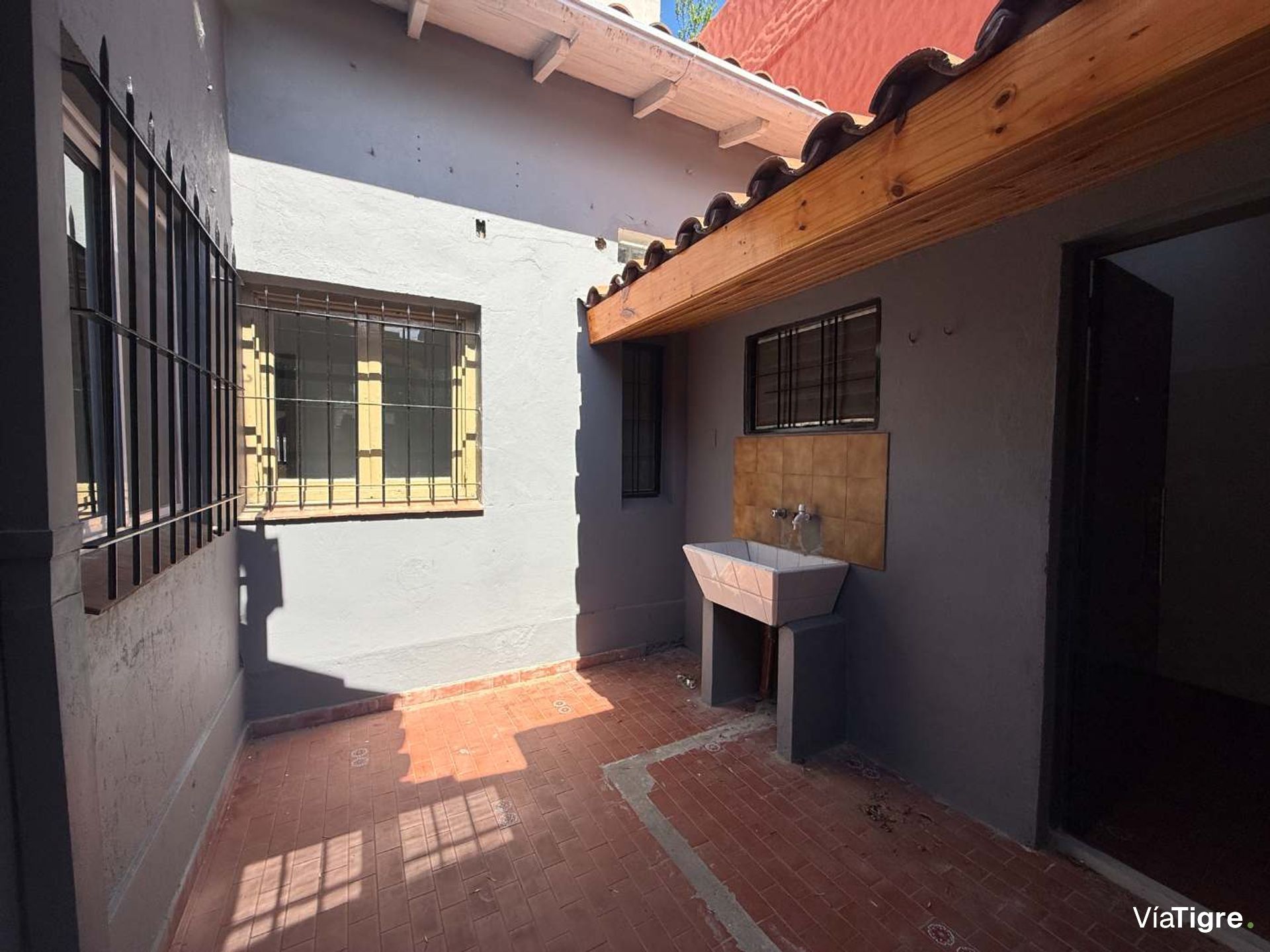 Excelente Casa Refaccionada En Boulogne