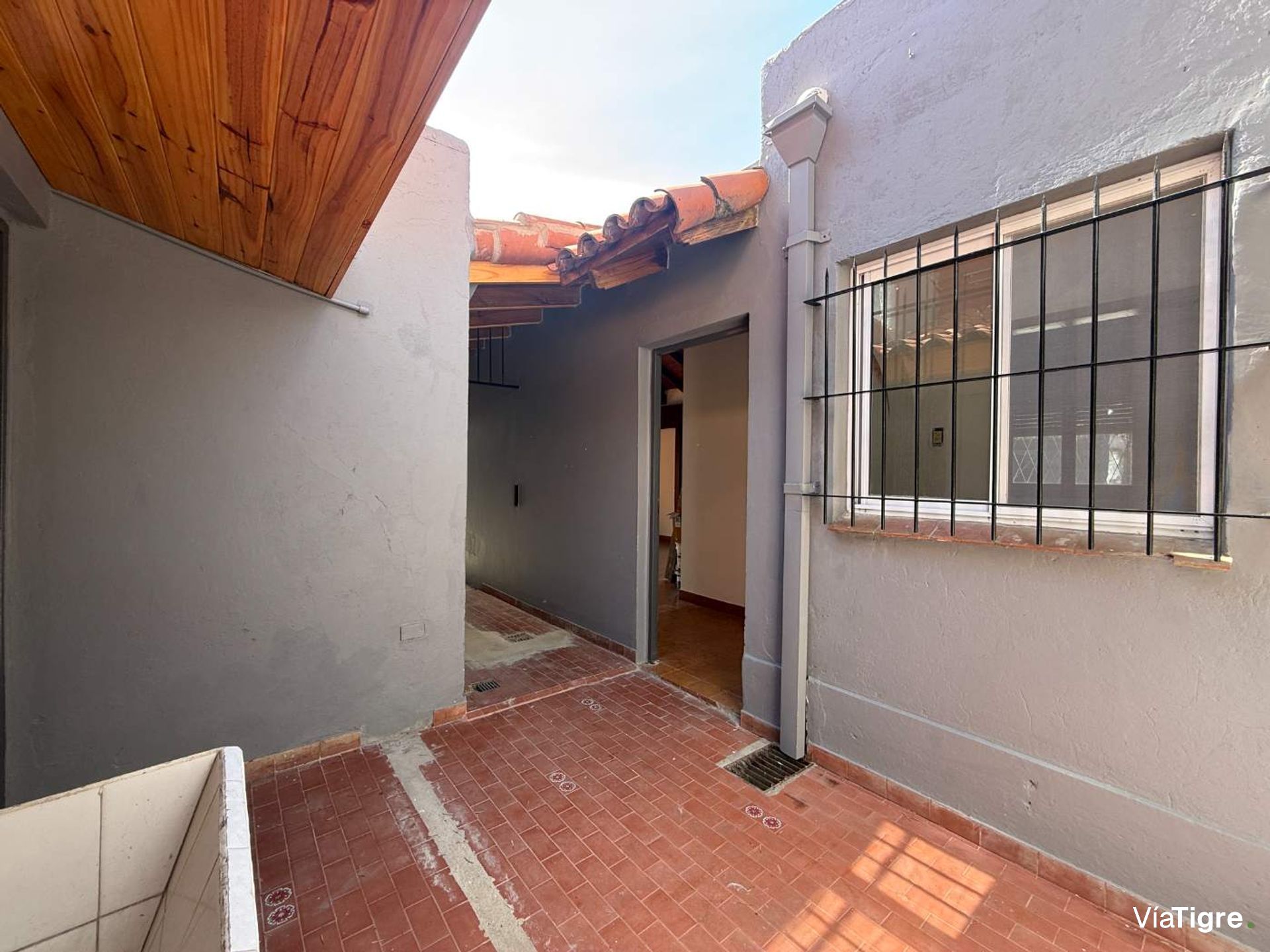 Excelente Casa Refaccionada En Boulogne