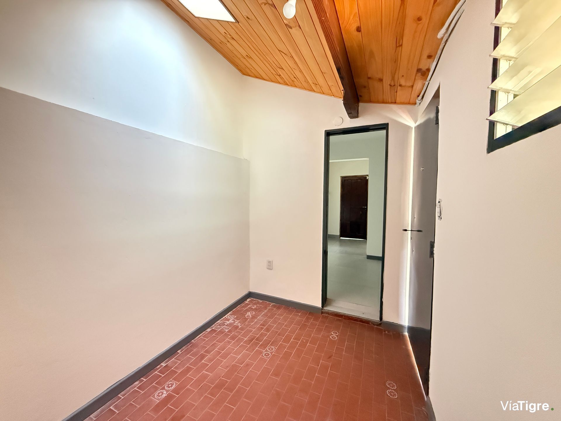 Excelente Casa Refaccionada En Boulogne