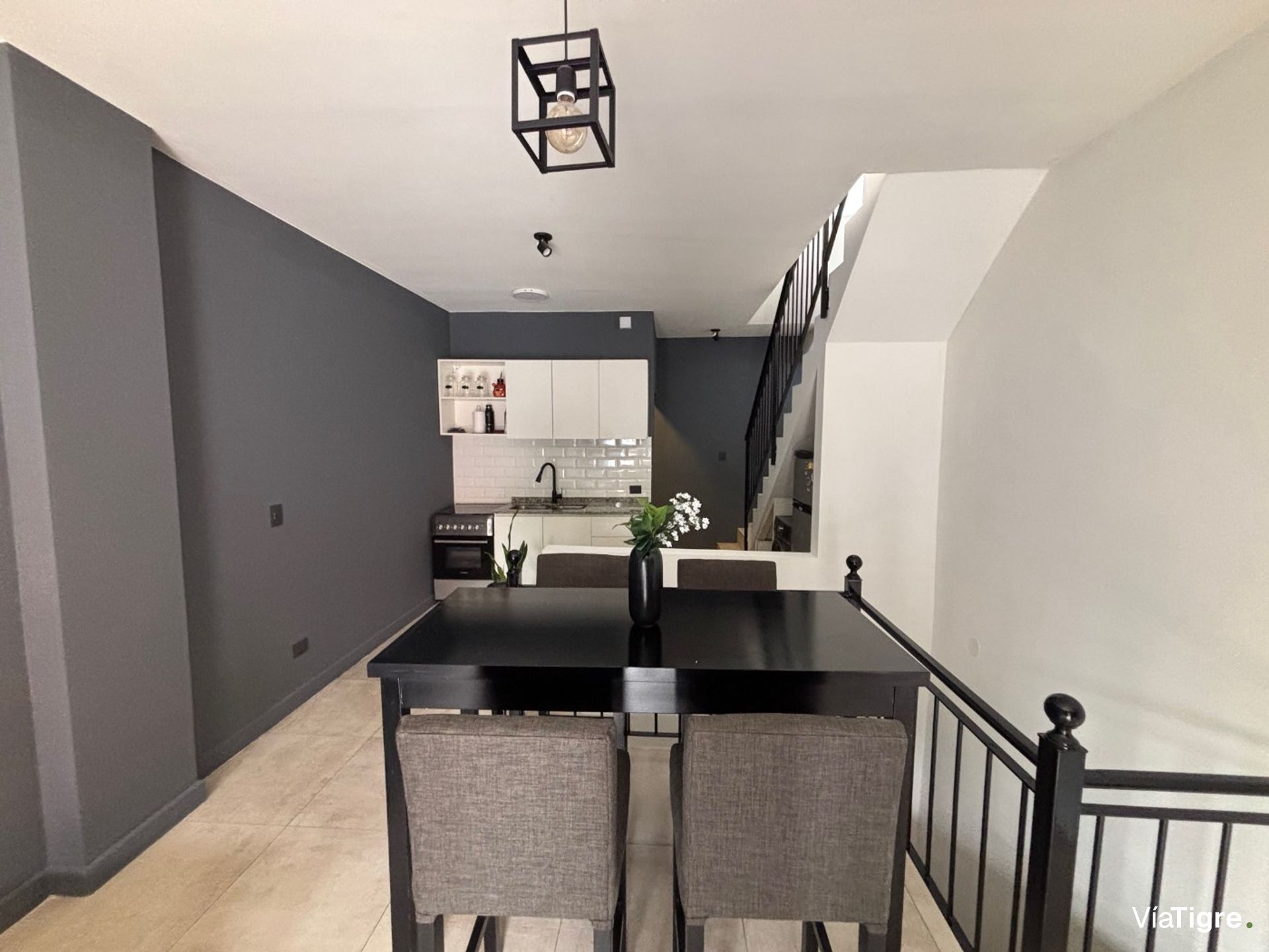 VENTA PH tipo CASA MARTINEZ 3 AMB TERRAZA PROPIA
