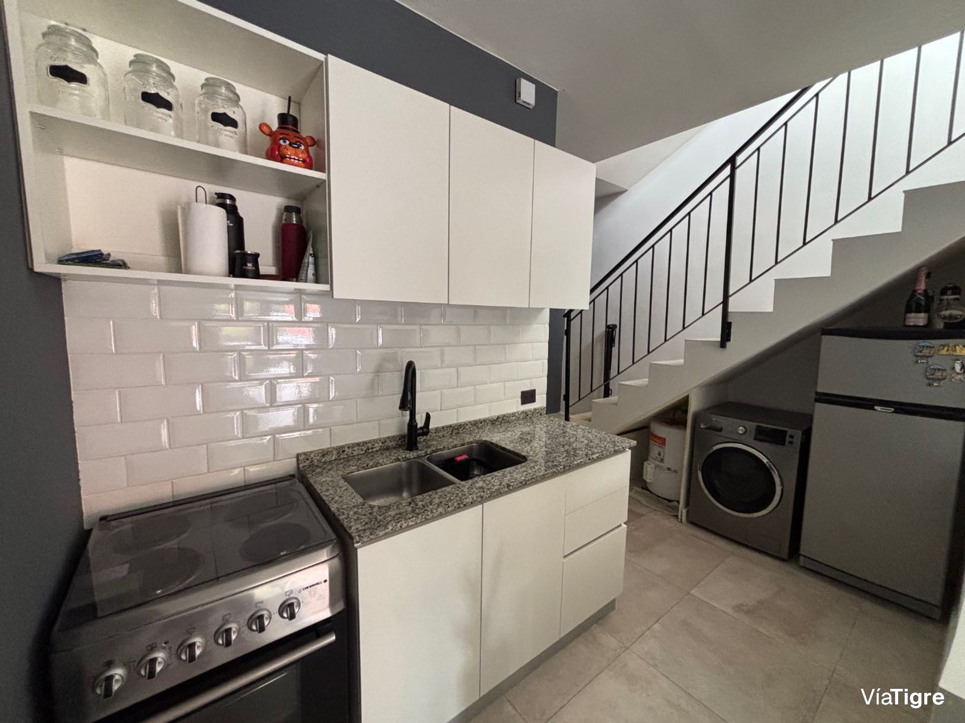 VENTA PH tipo CASA MARTINEZ 3 AMB TERRAZA PROPIA