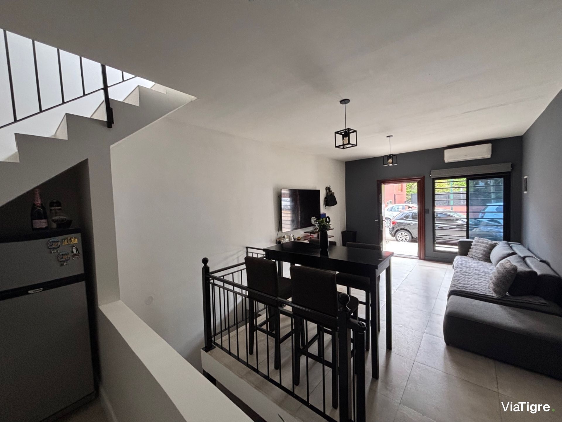 VENTA PH tipo CASA MARTINEZ 3 AMB TERRAZA PROPIA