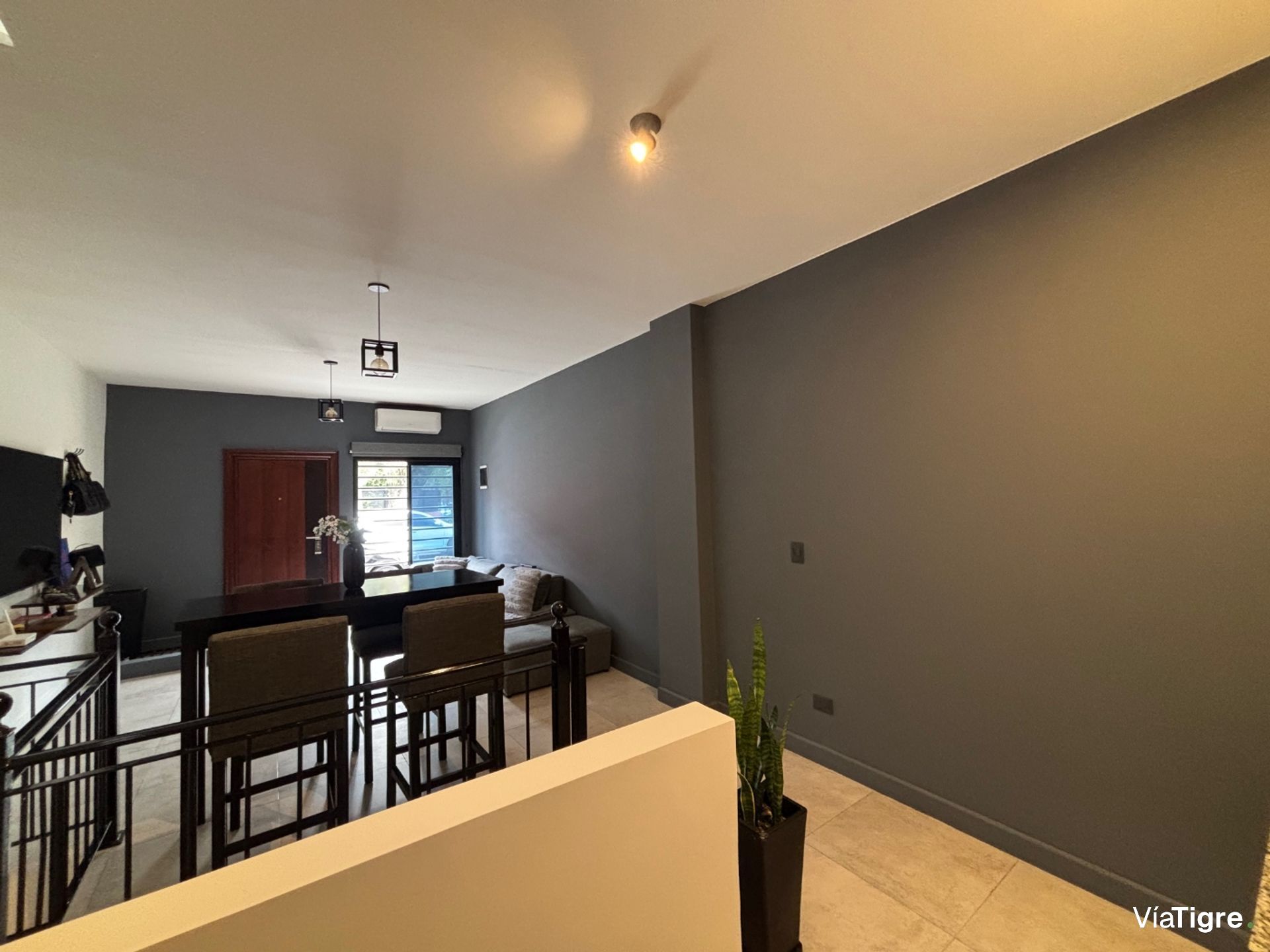 VENTA PH tipo CASA MARTINEZ 3 AMB TERRAZA PROPIA