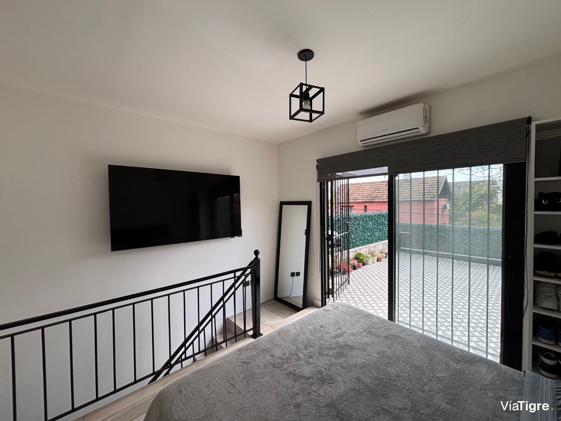 VENTA PH tipo CASA MARTINEZ 3 AMB TERRAZA PROPIA