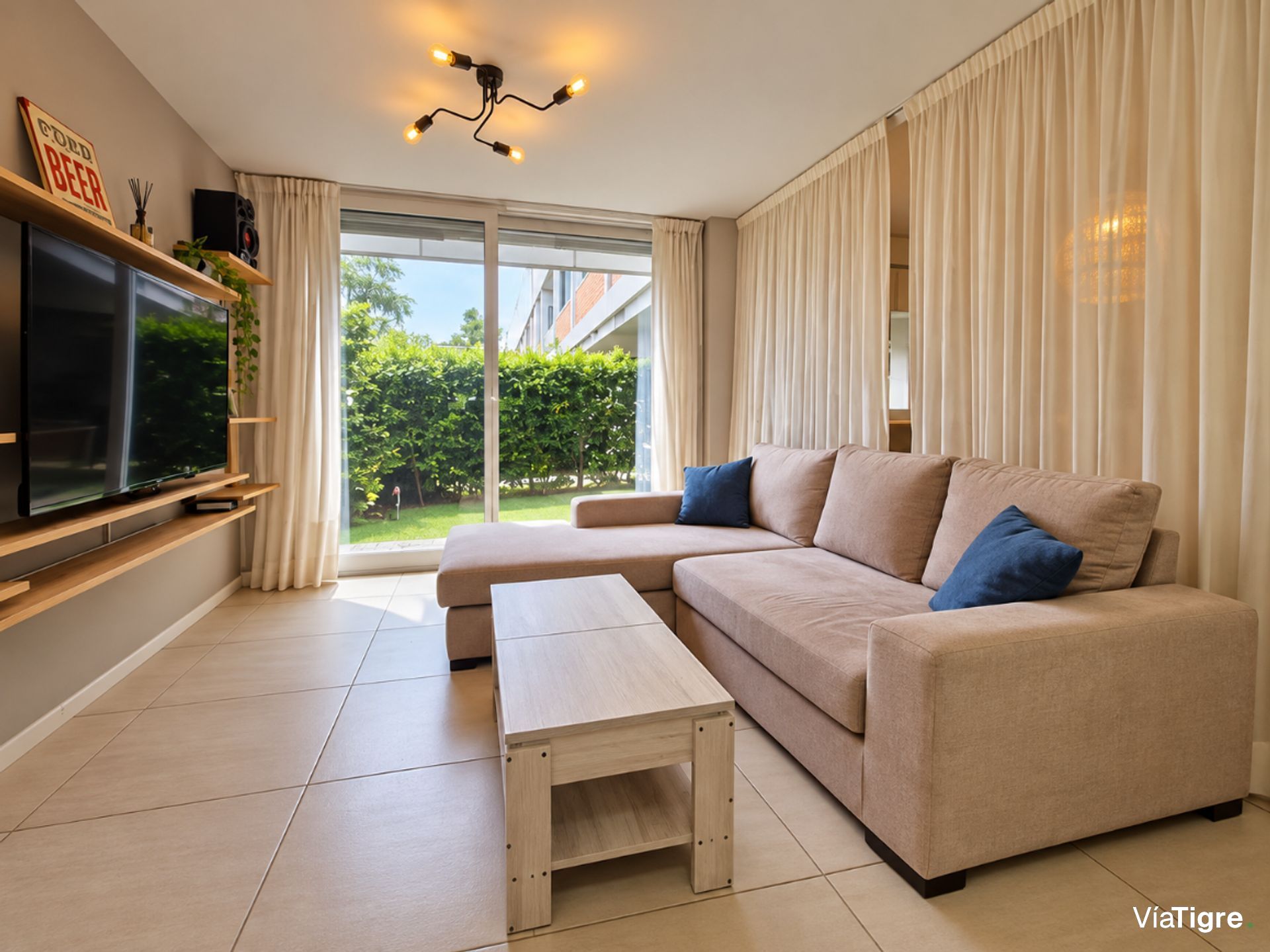 Venta Dpto 2 Amb. Jardín Y Cochera. Amoblado!