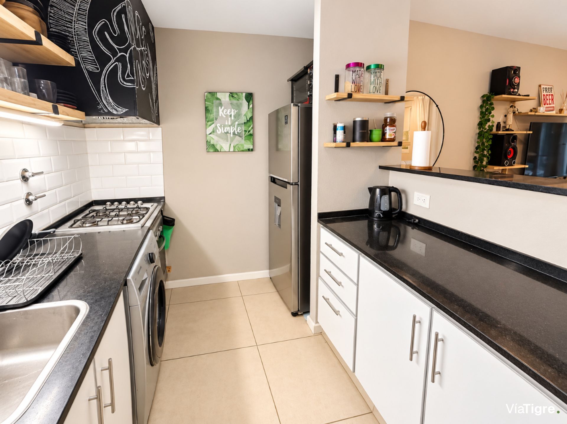 Venta Dpto 2 Amb. Jardín Y Cochera. Amoblado!