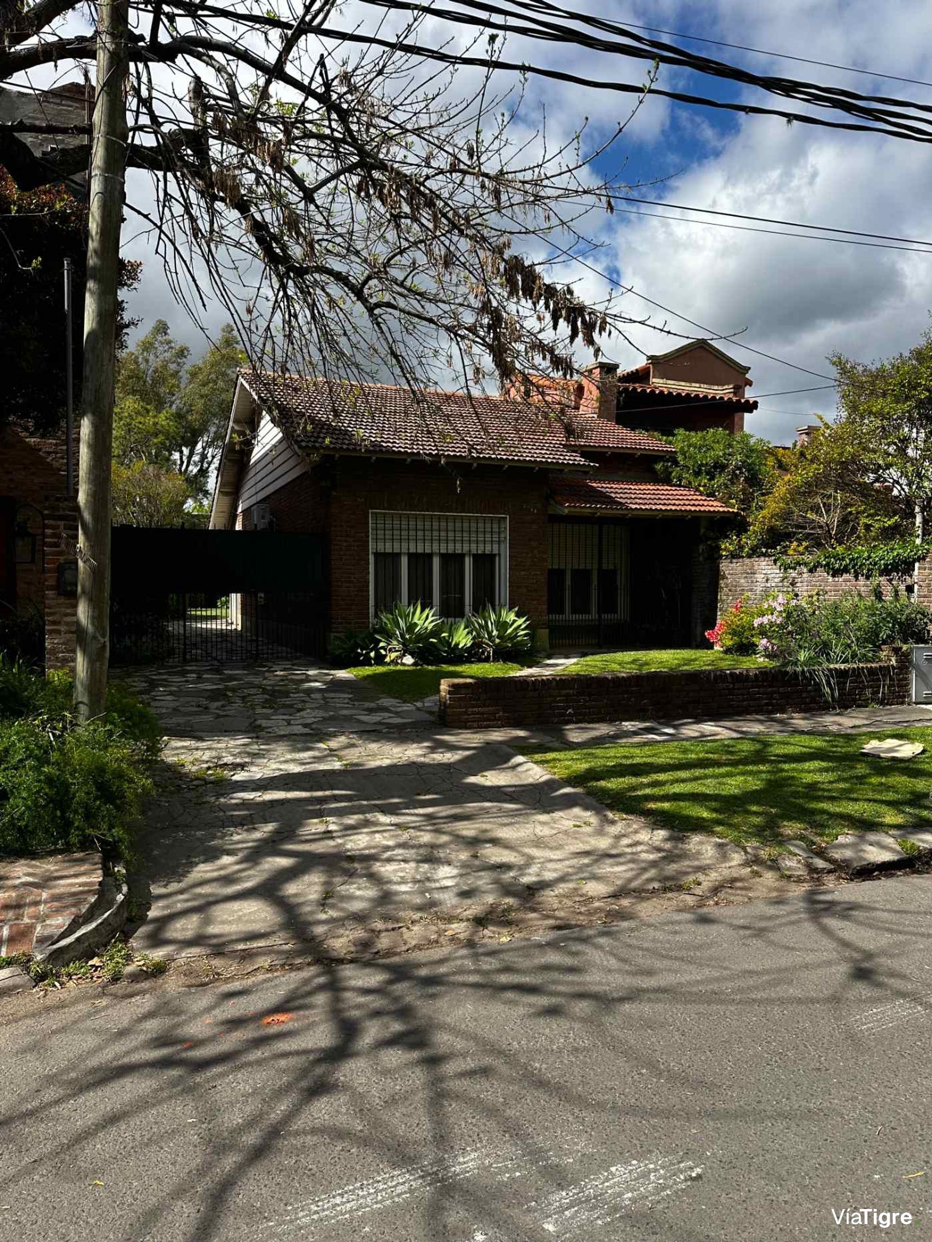 Venta Casa 3 Amb. Coch Y Parque Lomas San Isidro