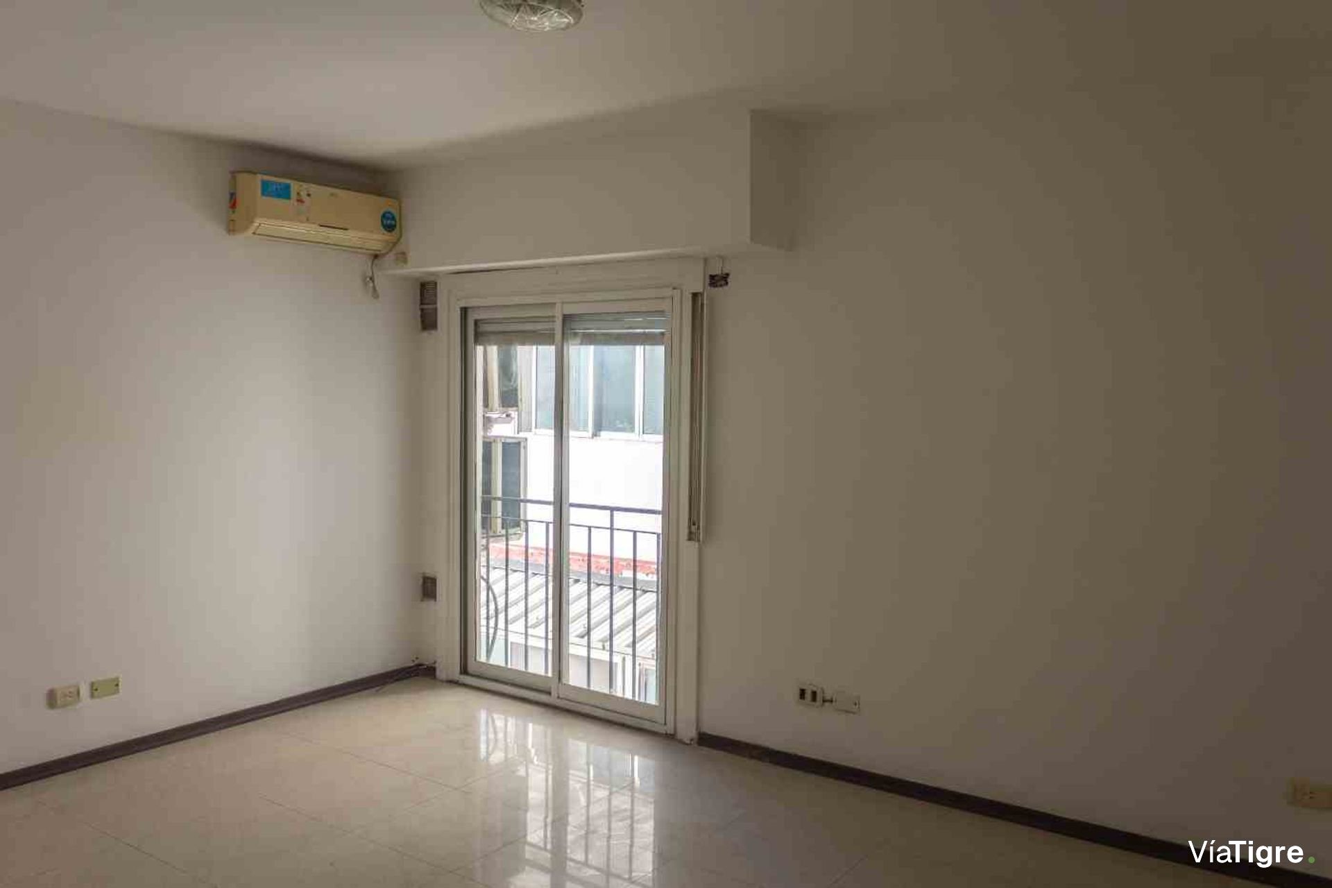 Departamento Alquiler 3 ambientes Olivos Luminoso