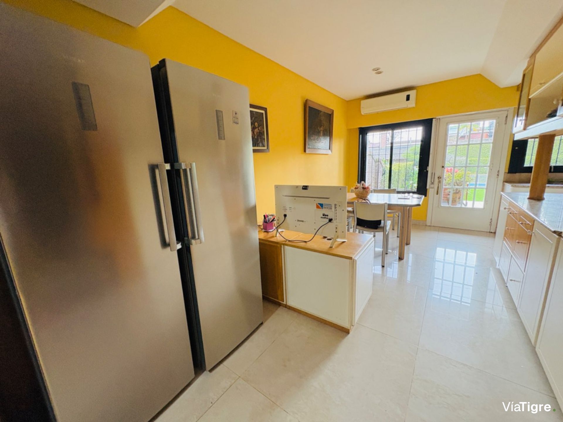 Chalet En Venta 4 Amb Con Parque Pileta Y Cocheras