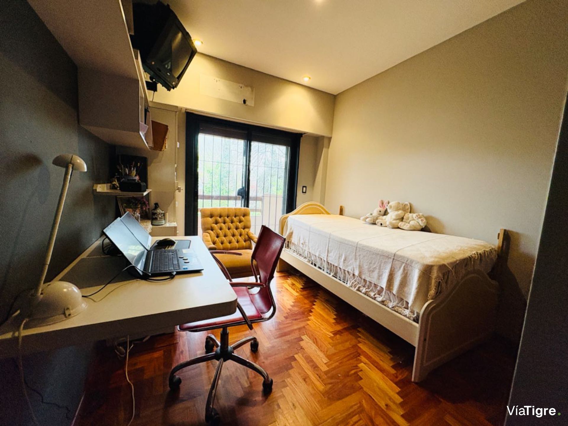 Chalet En Venta 4 Amb Con Parque Pileta Y Cocheras