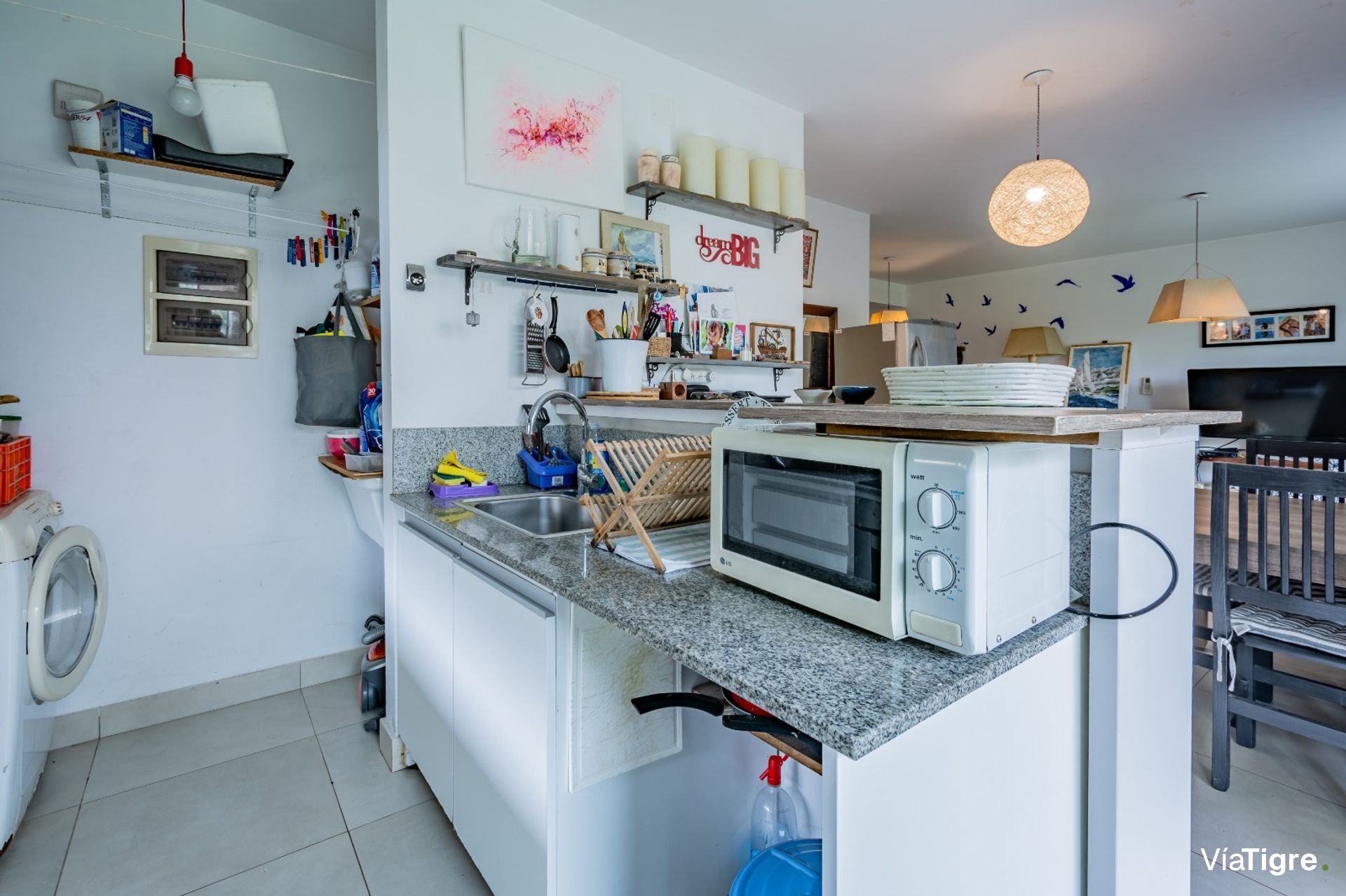 Venta Departamento 3 Ambientes Con Jardín. Cochera