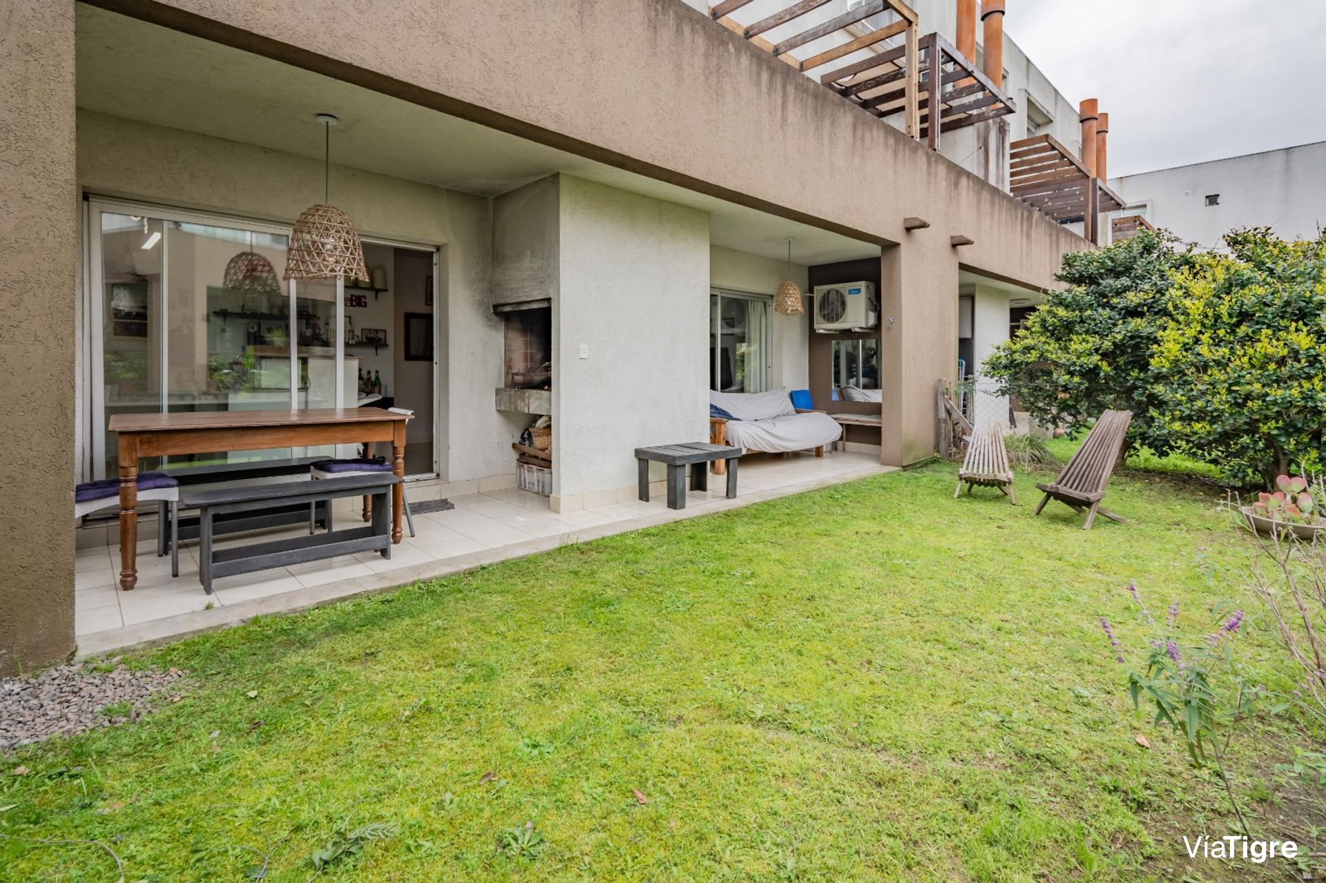 Venta Departamento 3 Ambientes Con Jardín. Cochera