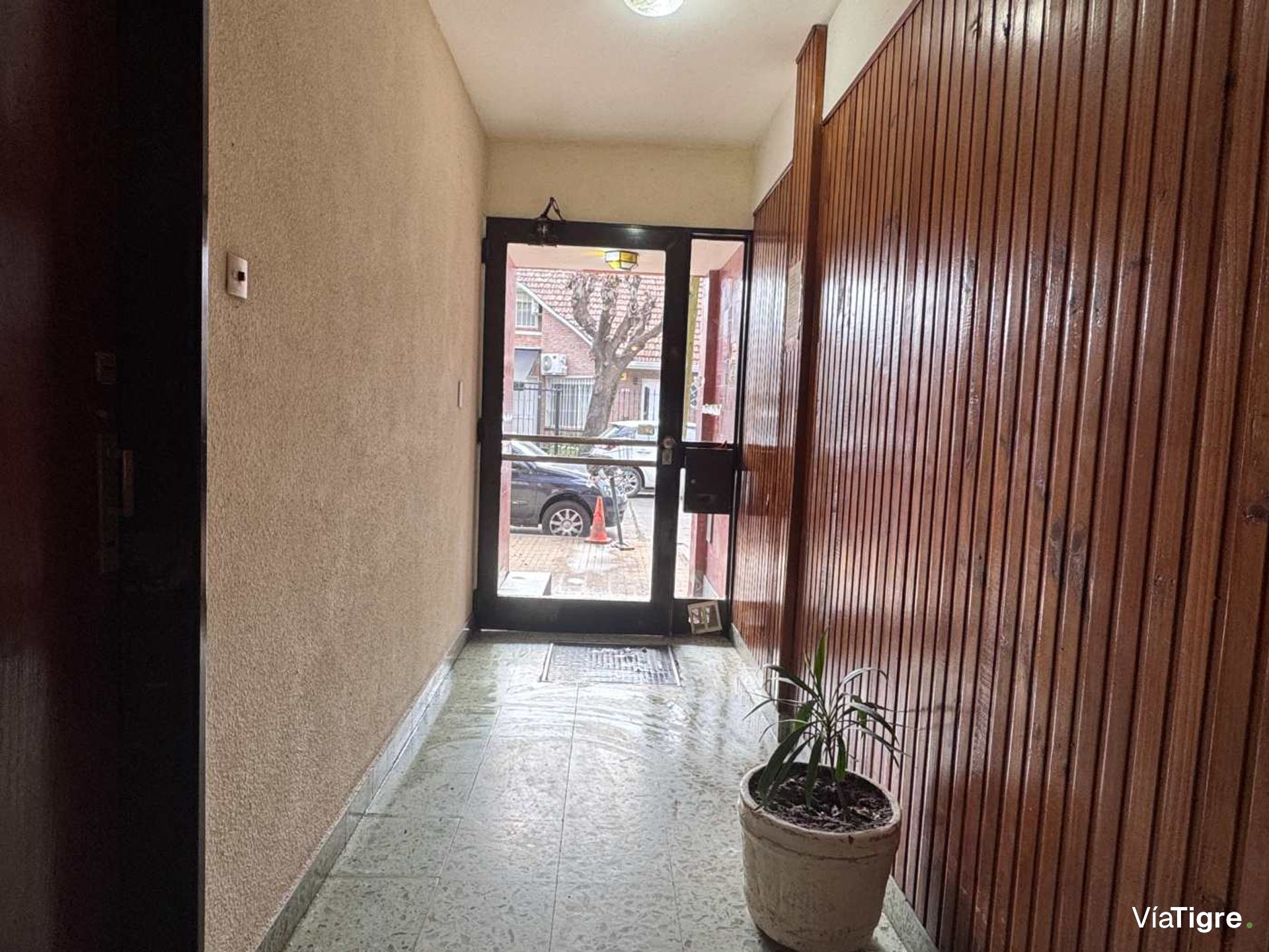 3 Ambientes con Balcón y Parrilla, Plaza Martínez