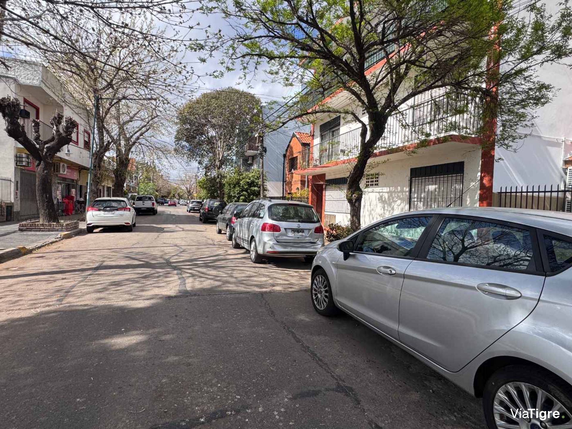 3 Ambientes con Balcón y Parrilla, Plaza Martínez