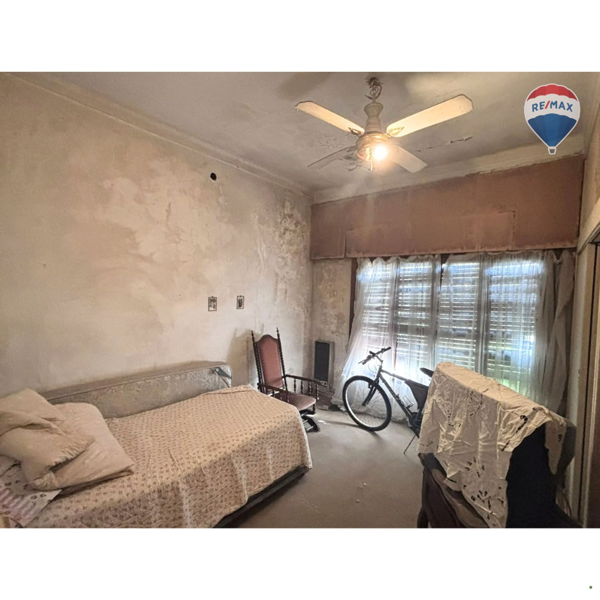 Venta Casa 4 amb en Carapachay. Jardín. Parrilla