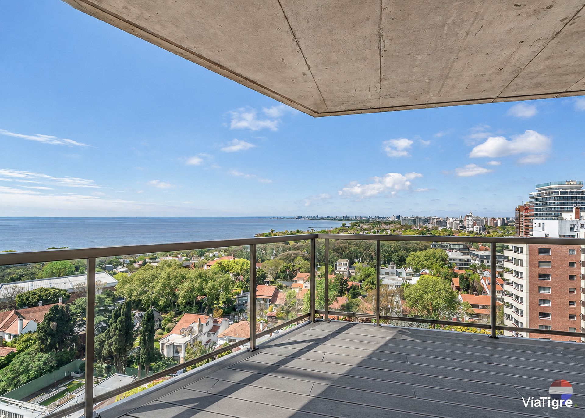 Espectacular Piso De Lujo Vista Al Río 2 Cocheras