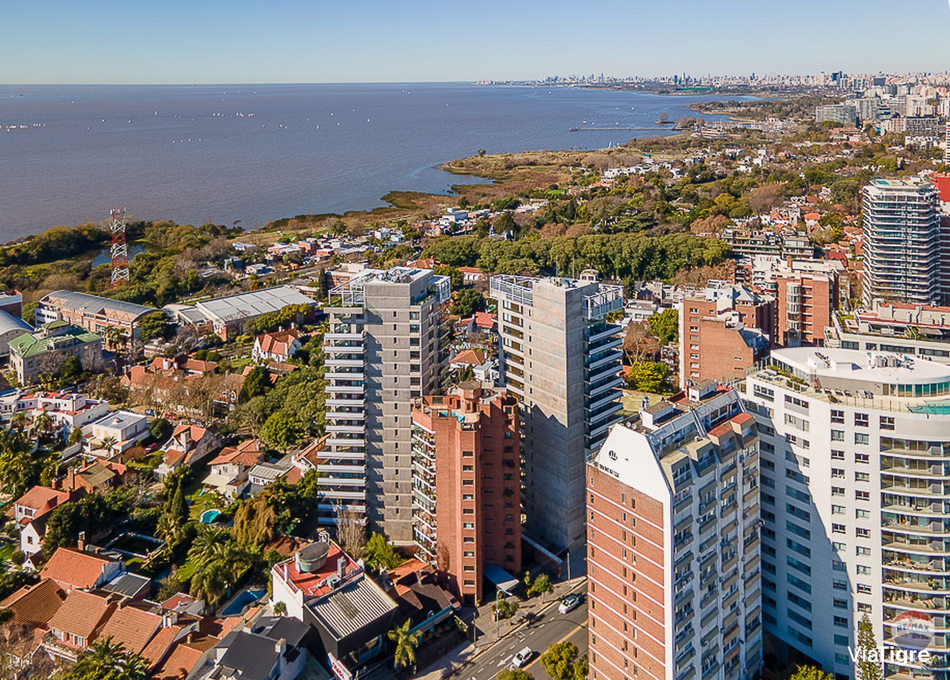 Espectacular Piso De Lujo Vista Al Río 2 Cocheras