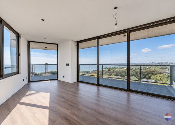 Spectacular Luxury Floor-Through Apartment River View 2 Parking Spaces