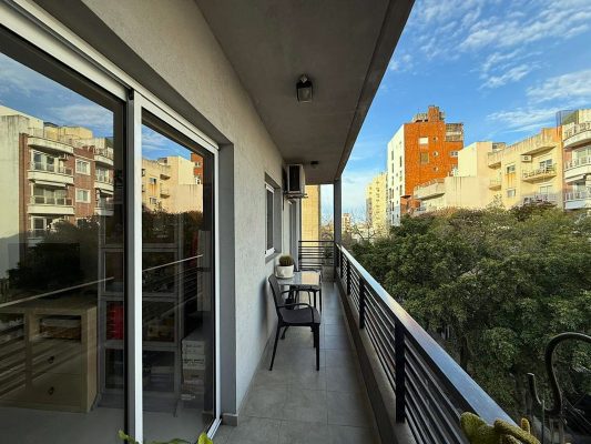 For Sale 1-bedroom Apartment with Garage Florida