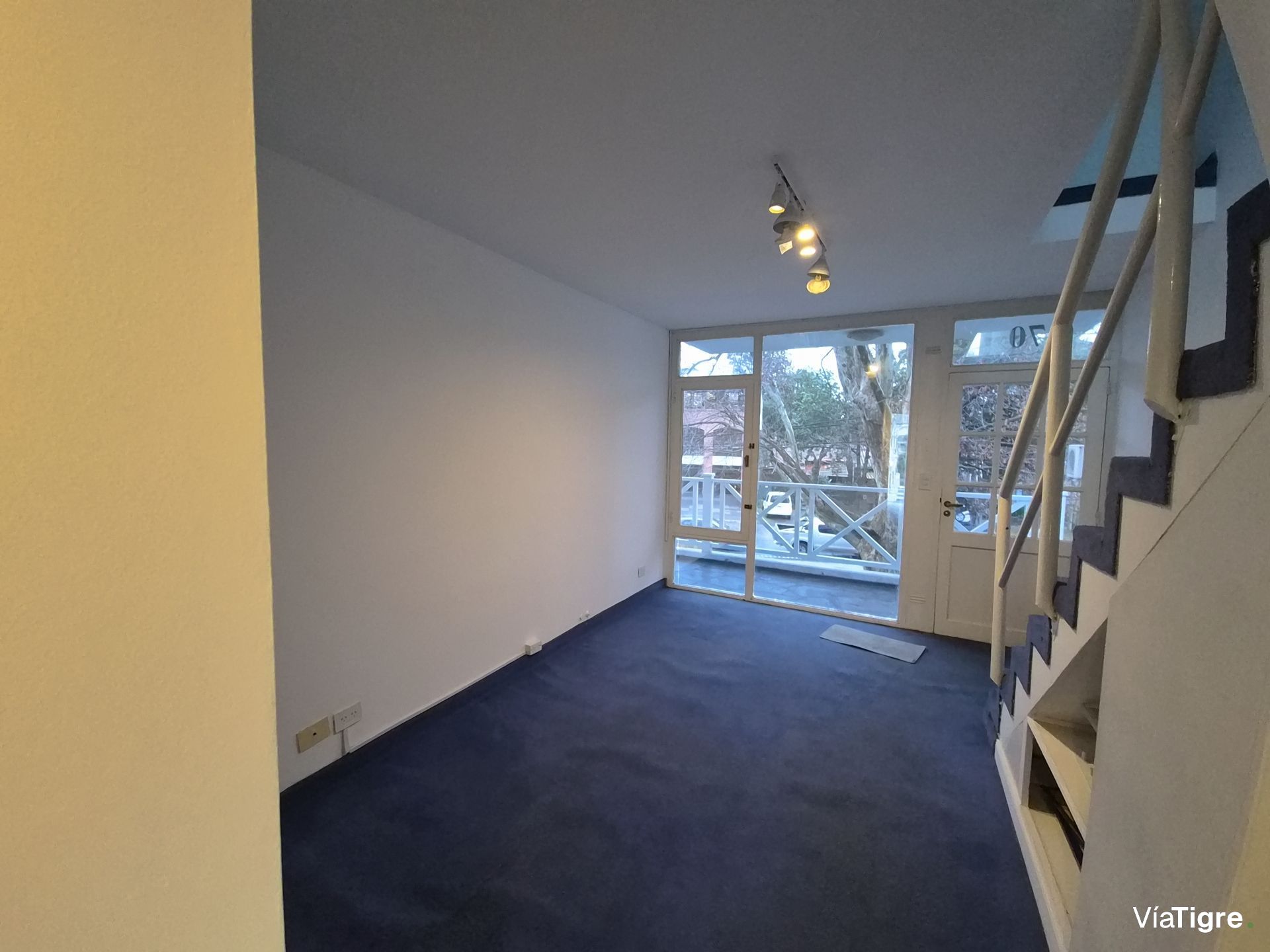 Oficina Comercial En Alquiler 3 Amb San Isidro