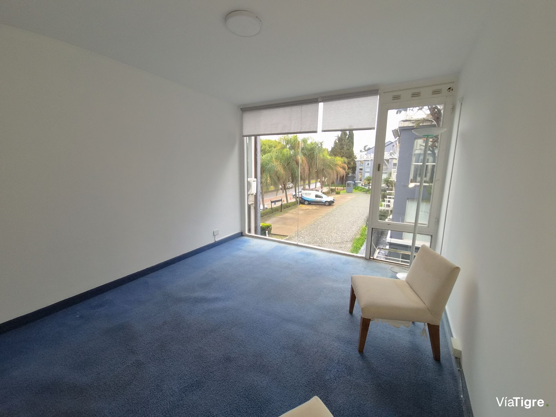 Oficina Comercial En Alquiler 3 Amb San Isidro