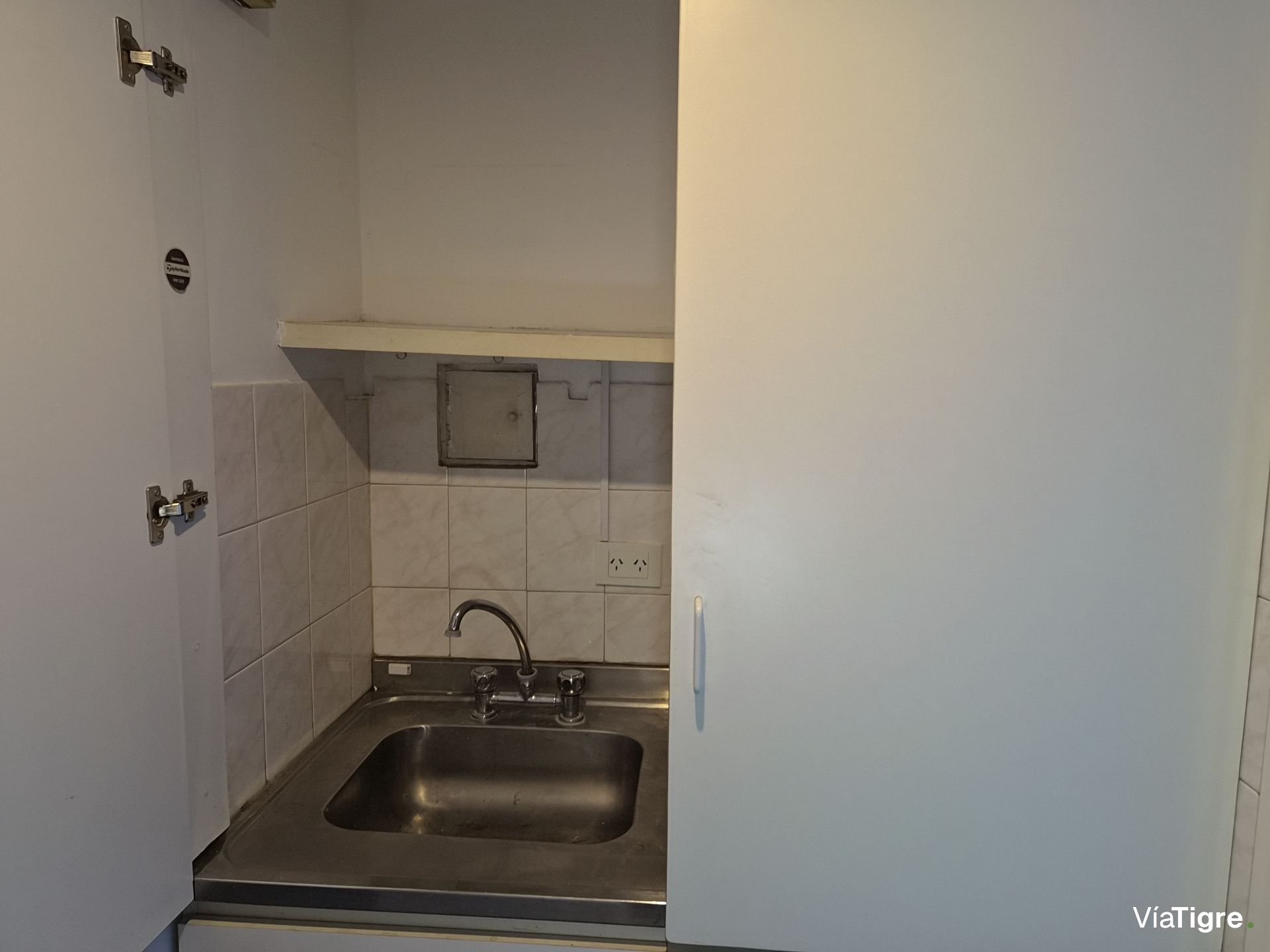 Oficina Comercial En Alquiler 3 Amb San Isidro