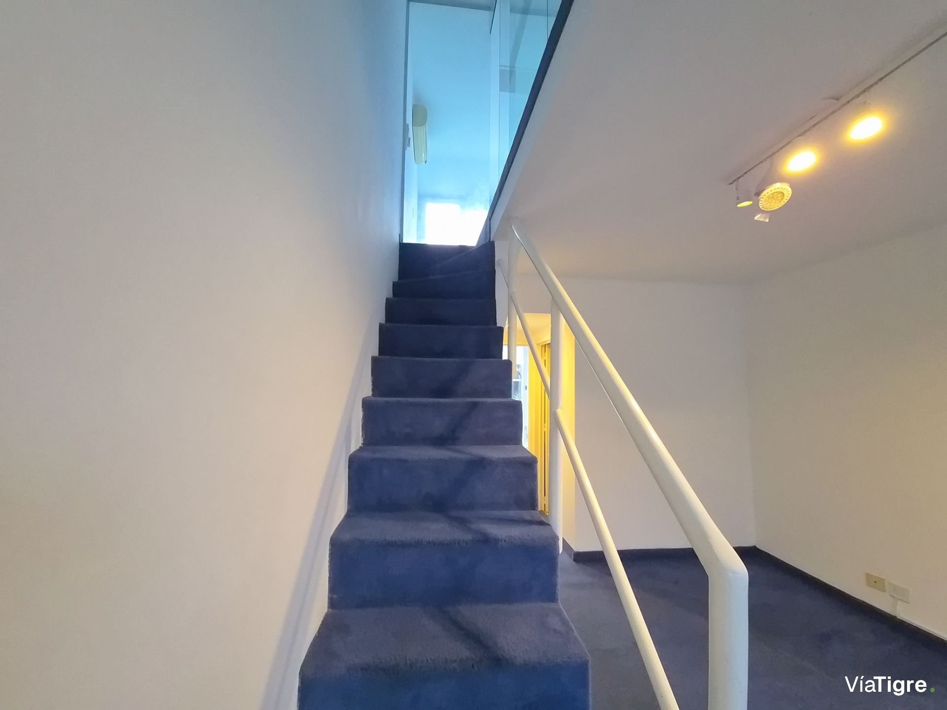 Oficina Comercial En Alquiler 3 Amb San Isidro