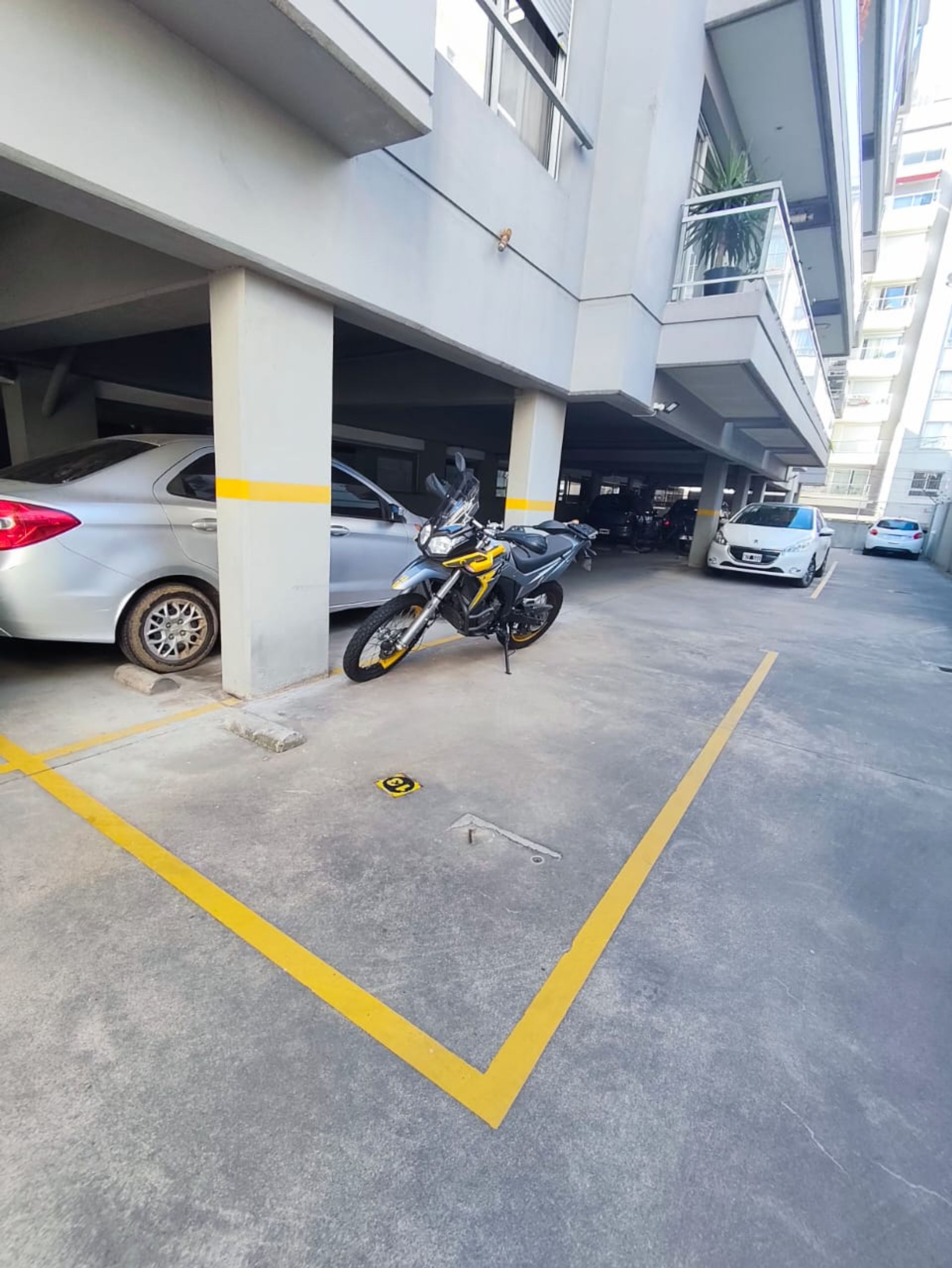 Sale of Parking Space Olivos