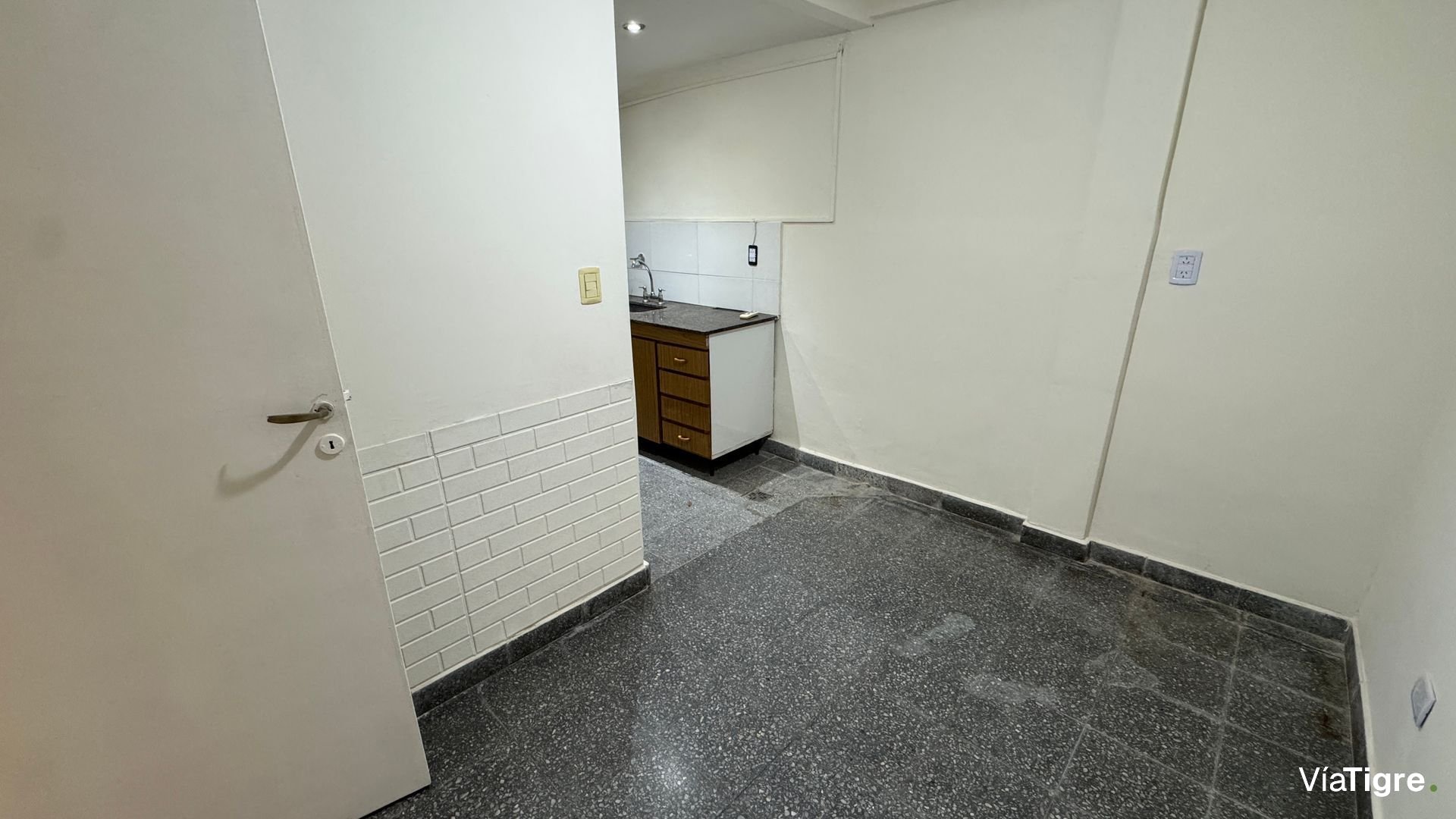 Alquiler Depto 2 Ambientes Con Patio Y Terraza
