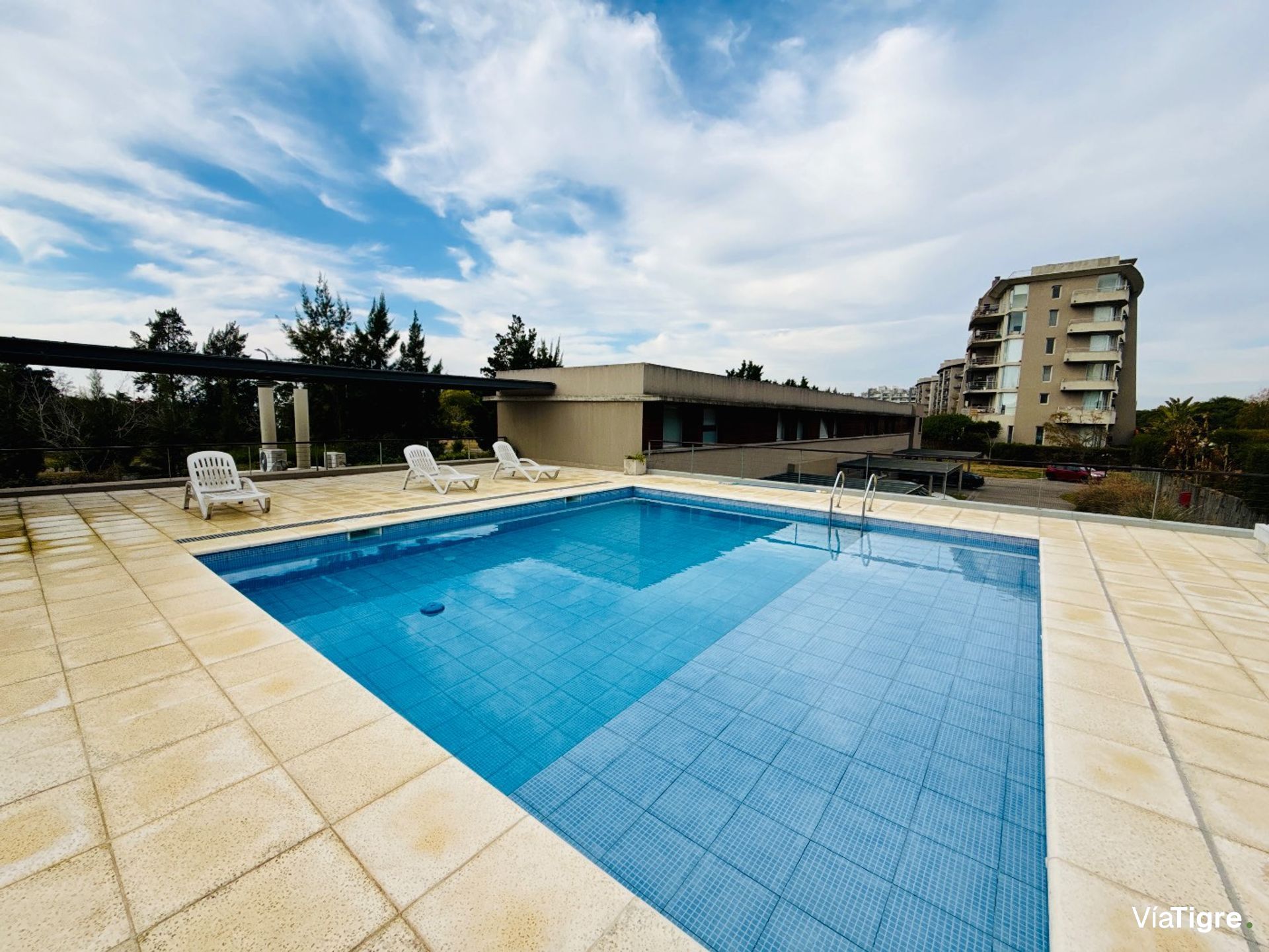 Alquiler 2 amb balcón terraza parrilla coch Nordel