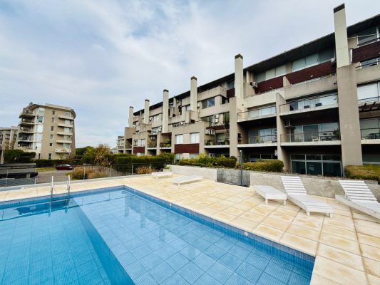 Alquiler 2 amb balcón terraza parrilla coch Nordel