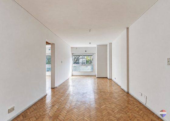 Apartment 1-bedroom For Sale Florida Patio