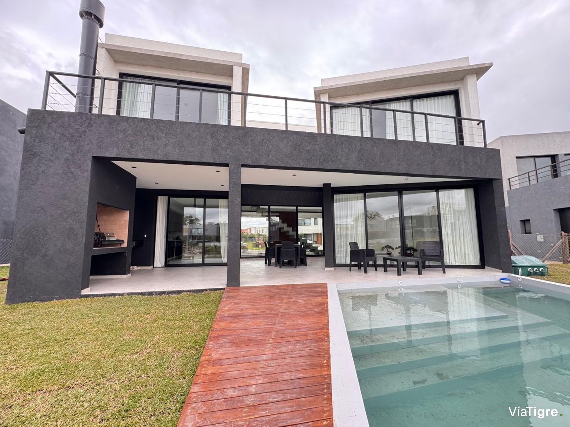 casa salida al rio muelle barrio privado canal