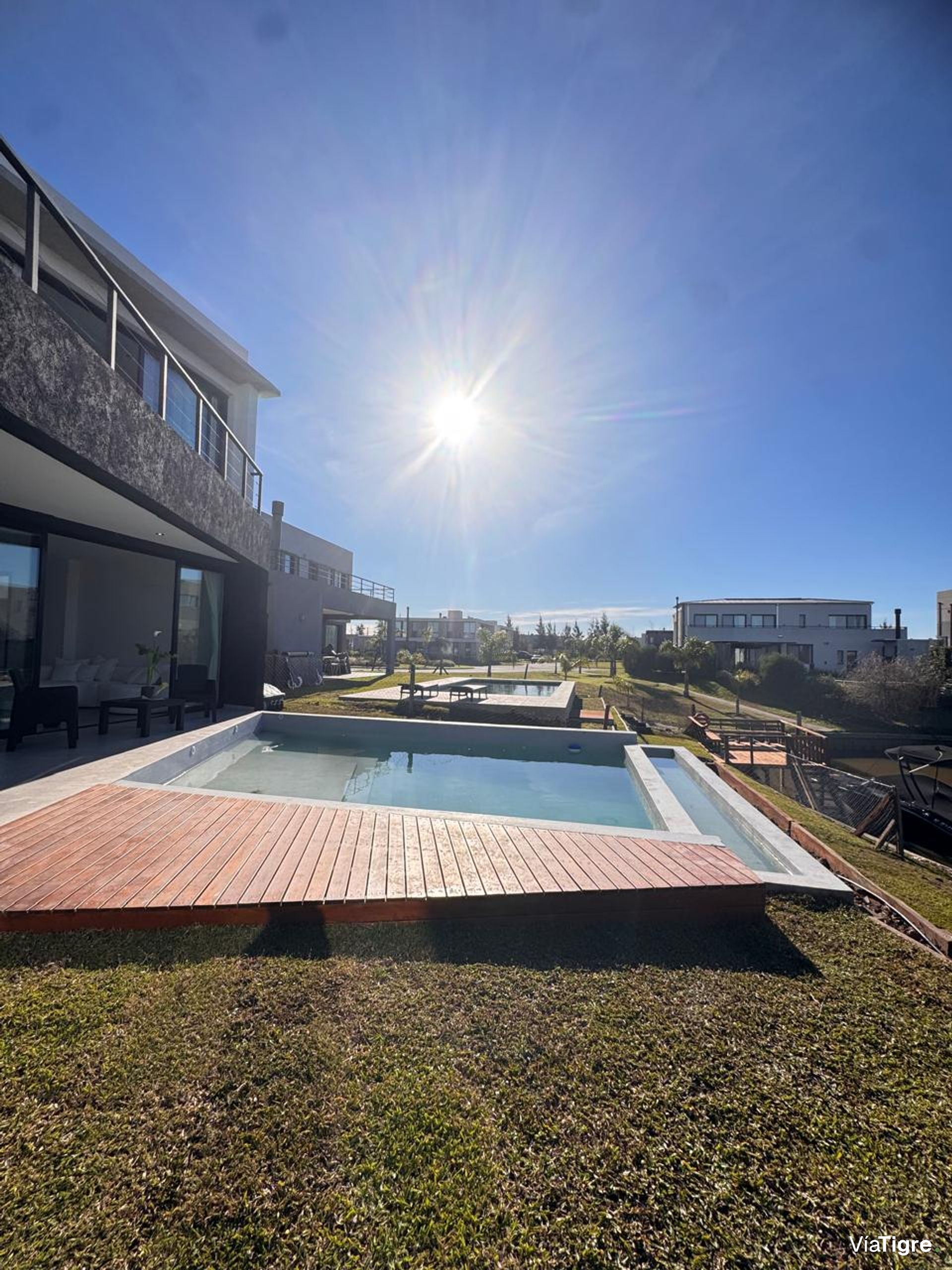 casa salida al rio muelle barrio privado canal