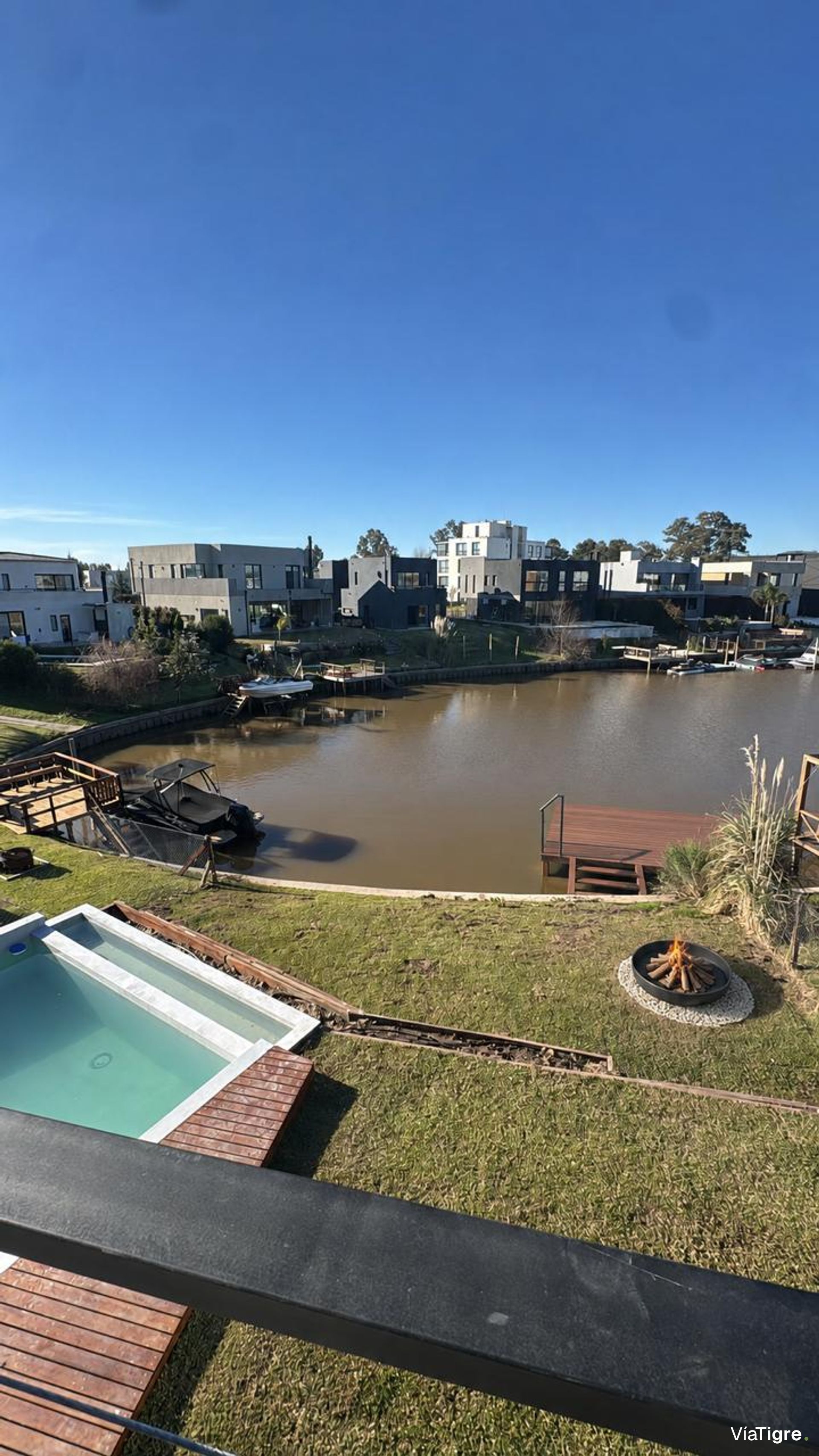 casa salida al rio muelle barrio privado canal