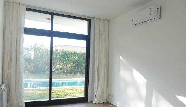 Alquileer casa 4 ambientes Villanueva