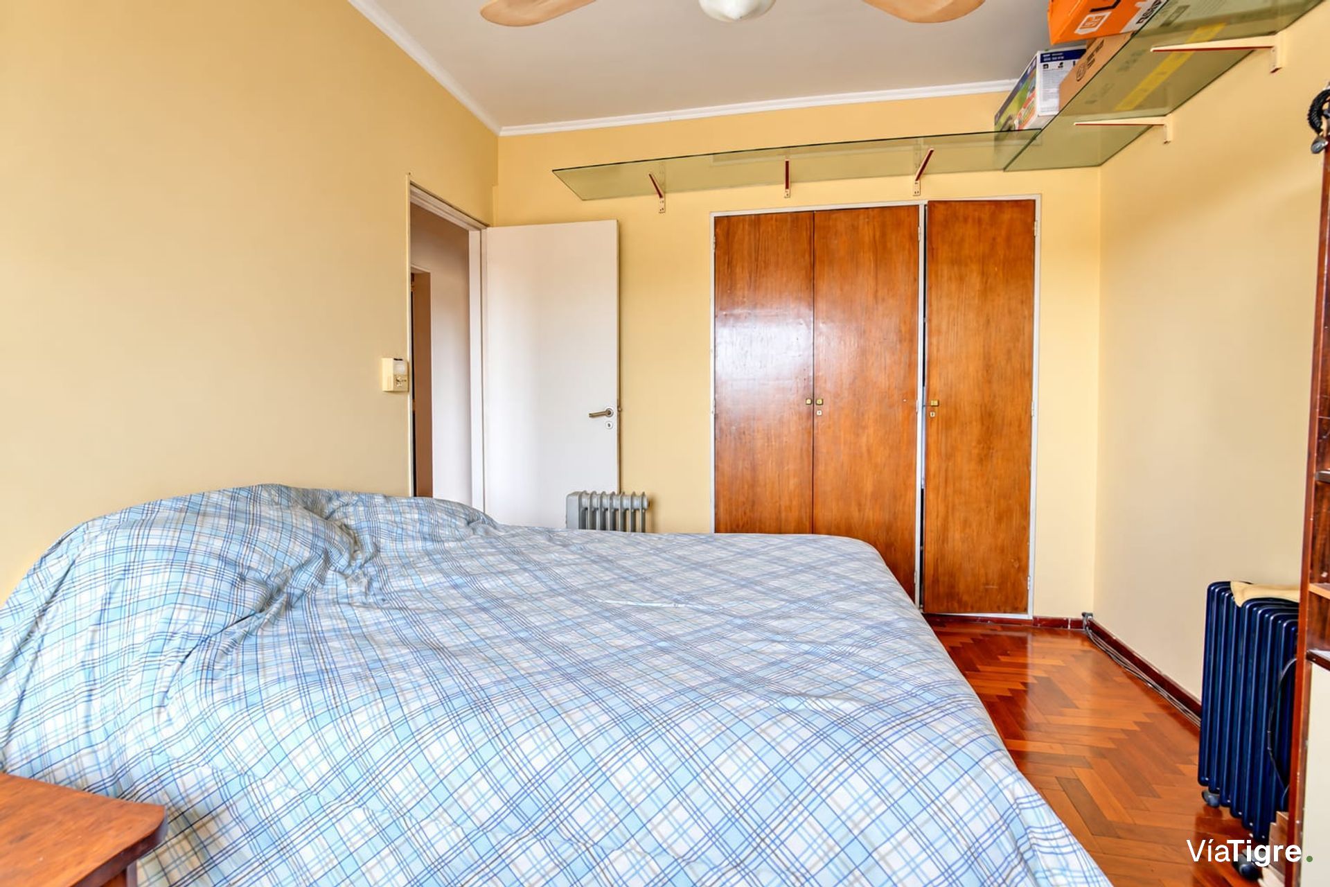 Venta 4 Ambientes 2 baños, Balcon Cochera Martinez