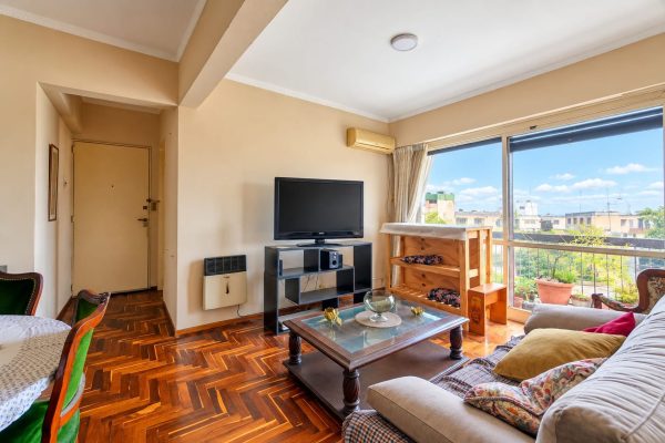For Sale 3-bedroom 2 bathrooms, Balcony Garage Martinez