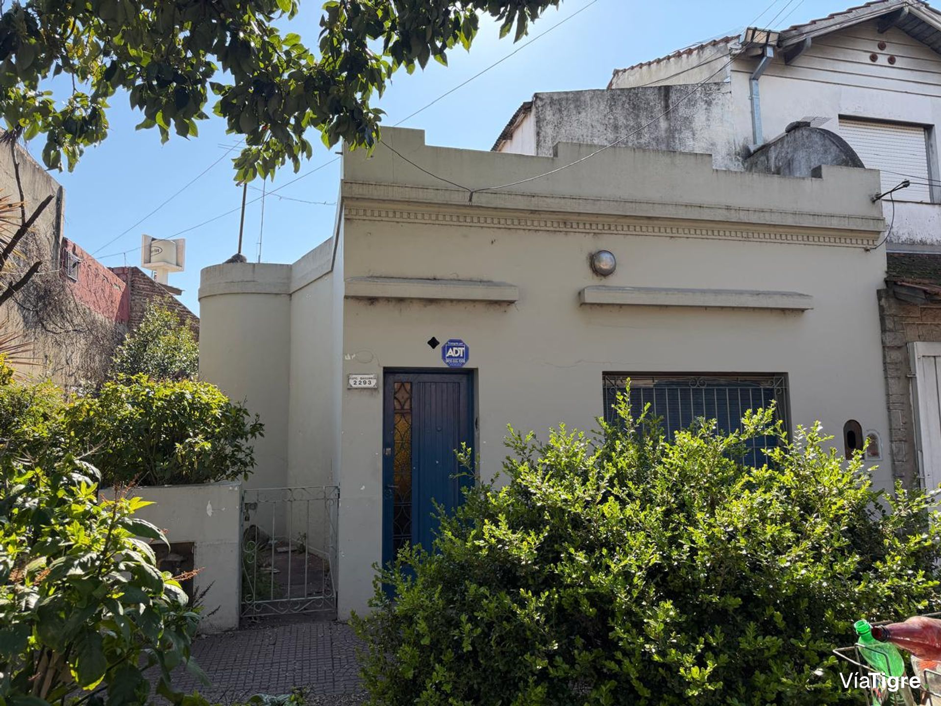 CASA EN LOTE 10x18 MUNRO IDEAL INVERSOR