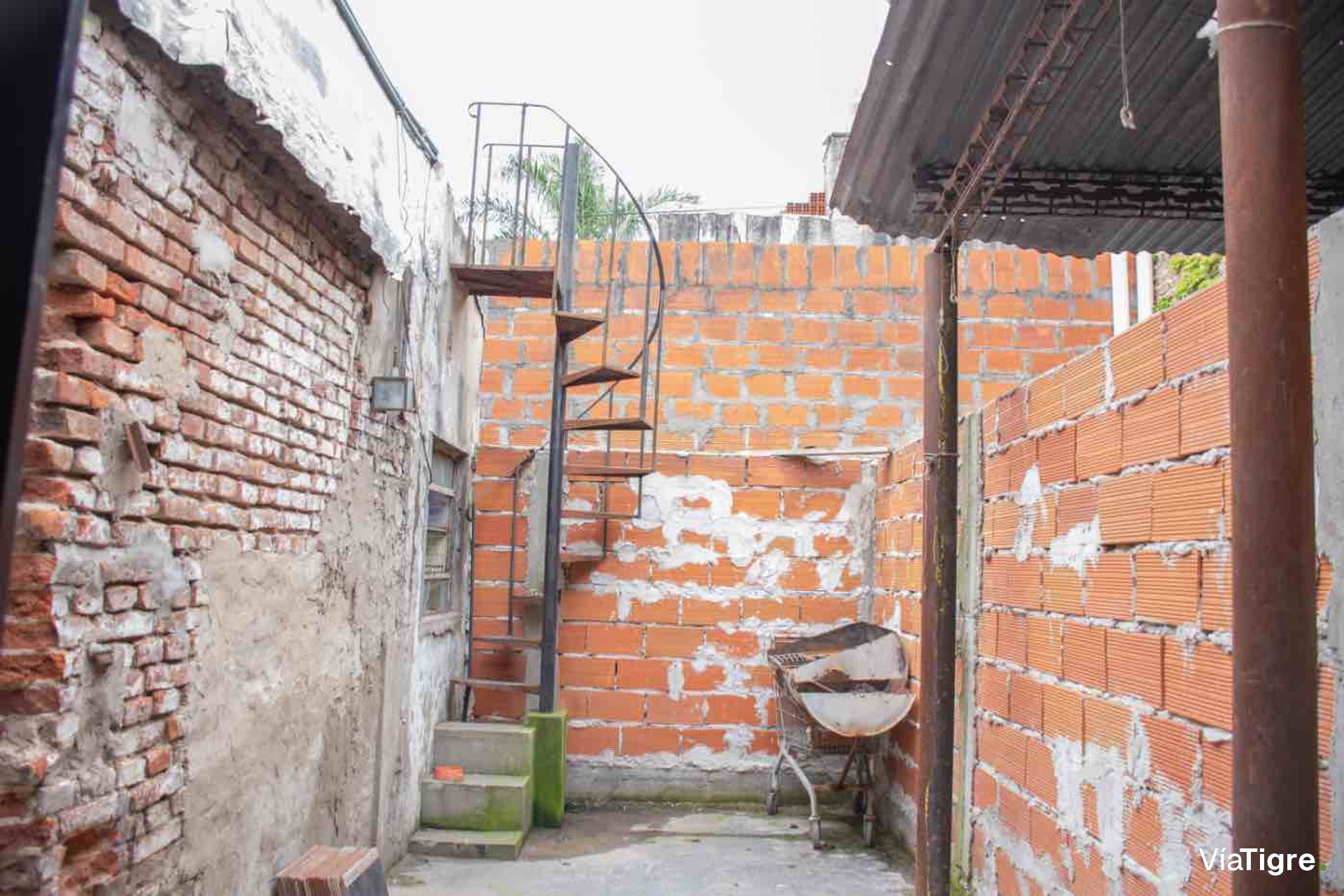 Venta Ph Al Frente 145M2 A Remodelar-Florida Oeste
