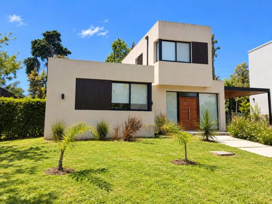 For Sale House 3-bedroom B° Alvear De Benavidez