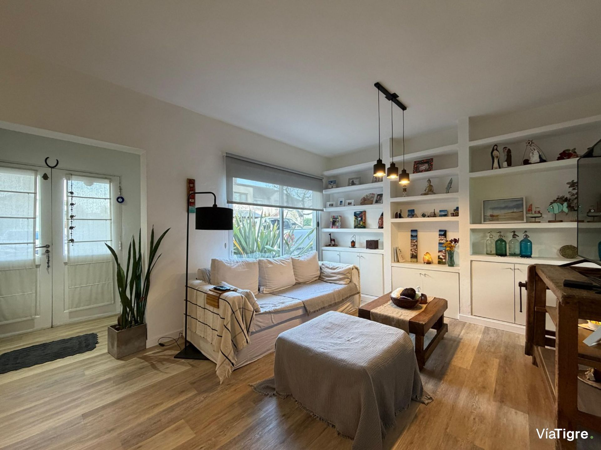 Venta Casa De 5 Ambientes En Barrio Los Ceibos